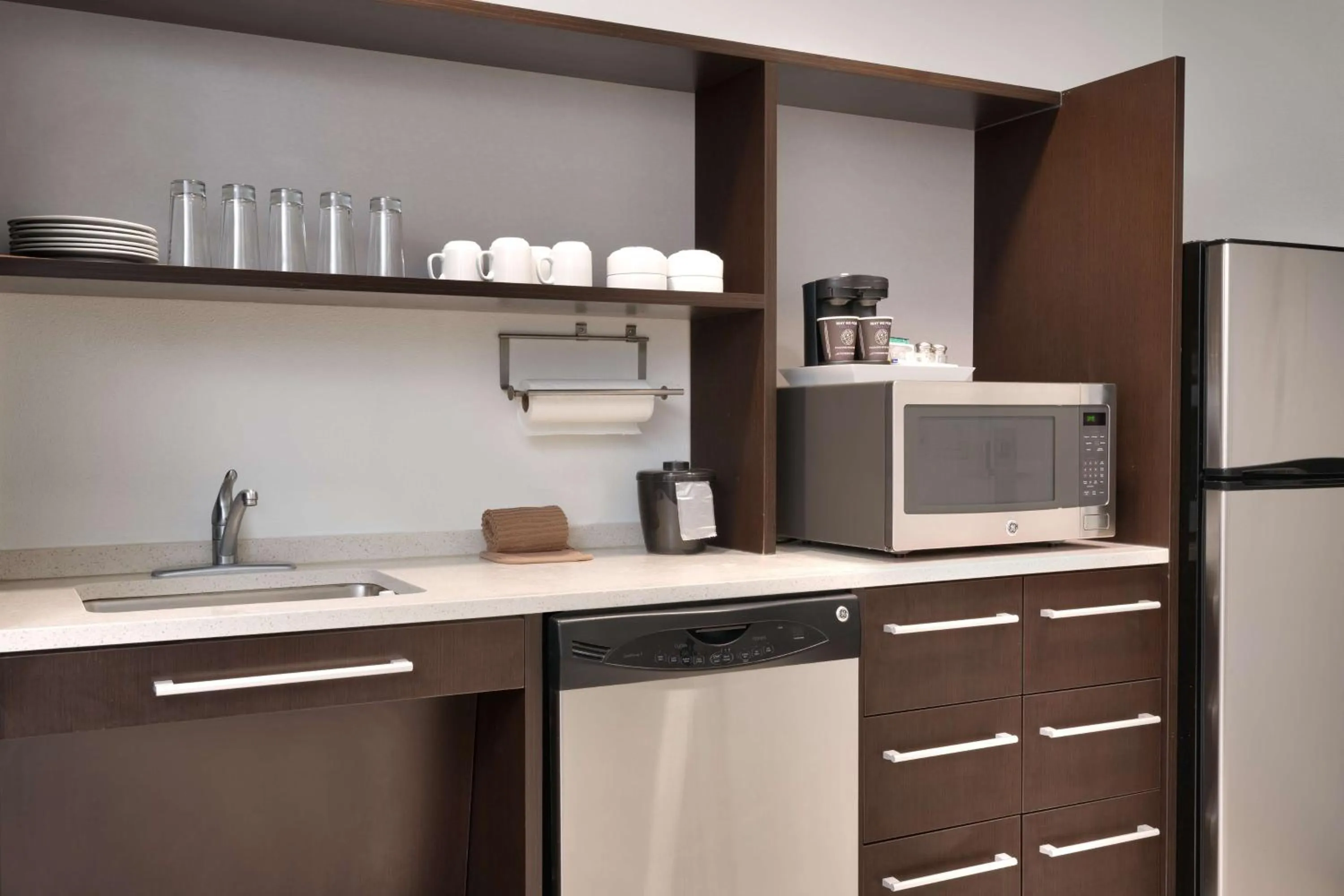 Kitchen or kitchenette in Home2 Suites by Hilton Houston Katy