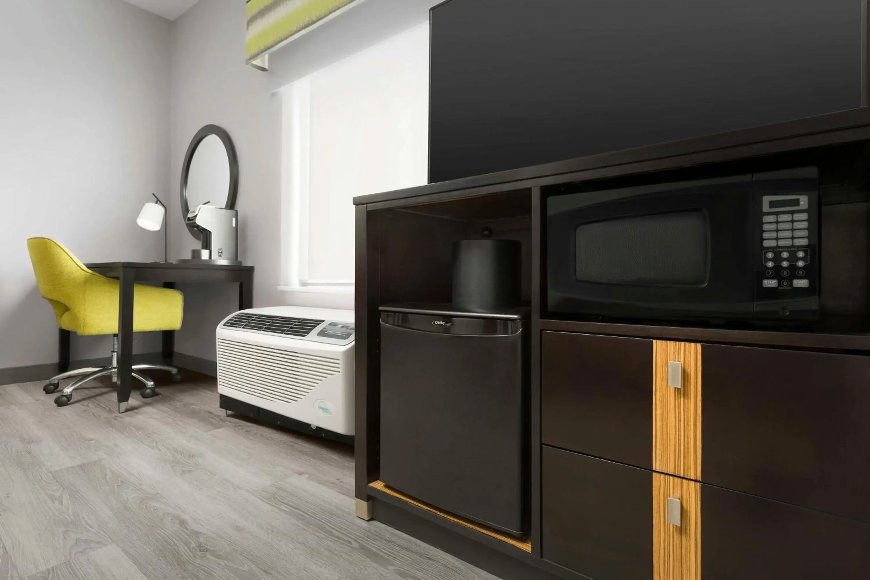 Queen Room with Two Queen Beds (4 Adults) in Hampton Inn & Suites El Paso/East Queen Room with Two Queen Beds (4 Adults) in Hampton Inn & Suites El Paso/East