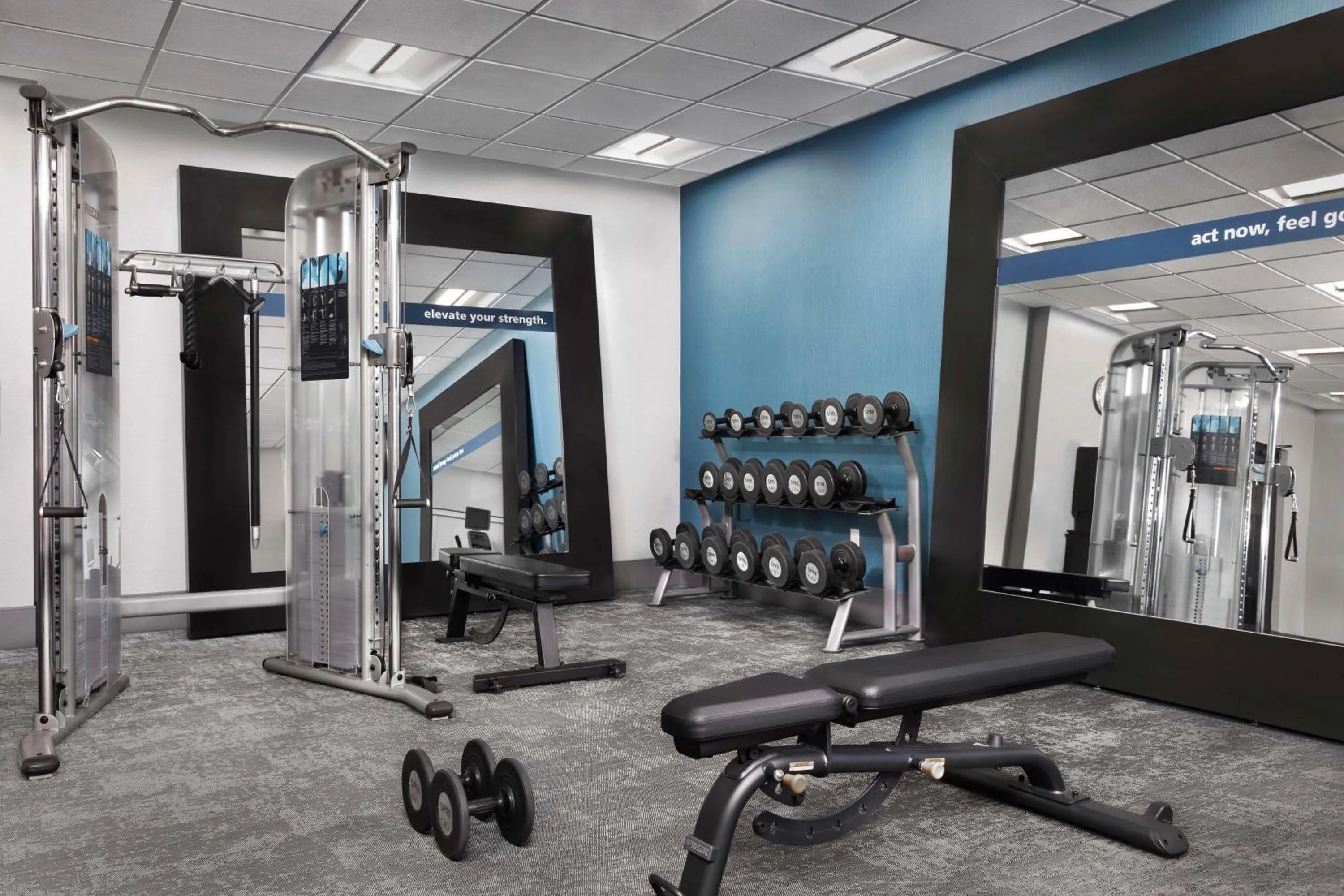 Fitness centre/facilities in Hampton Inn & Suites El Paso/East
