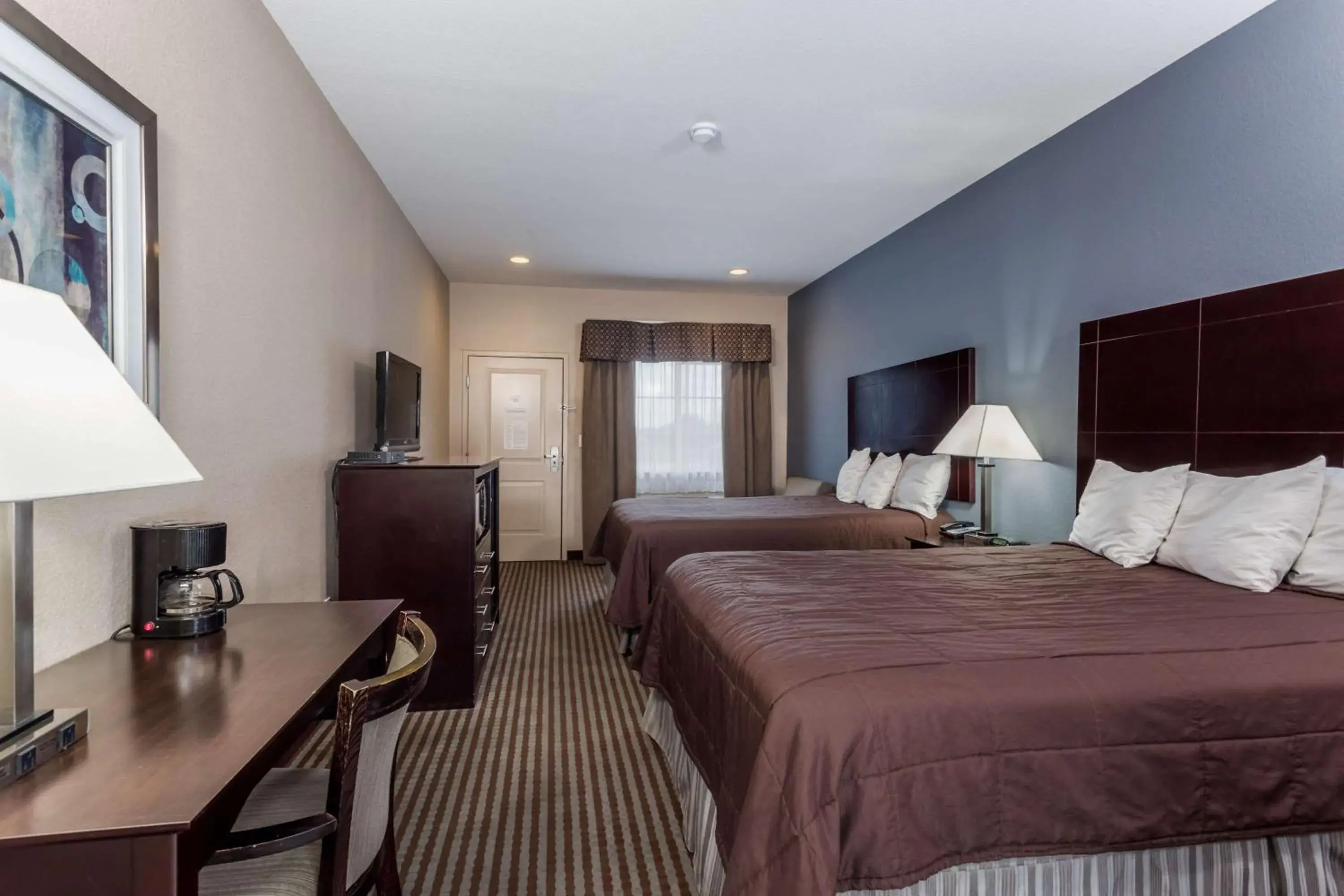 Queen Room with Two Queen Beds - Non-Smoking in Atria Inn & Suites Queen Room with Two Queen Beds - Non-Smoking in Atria Inn & Suites