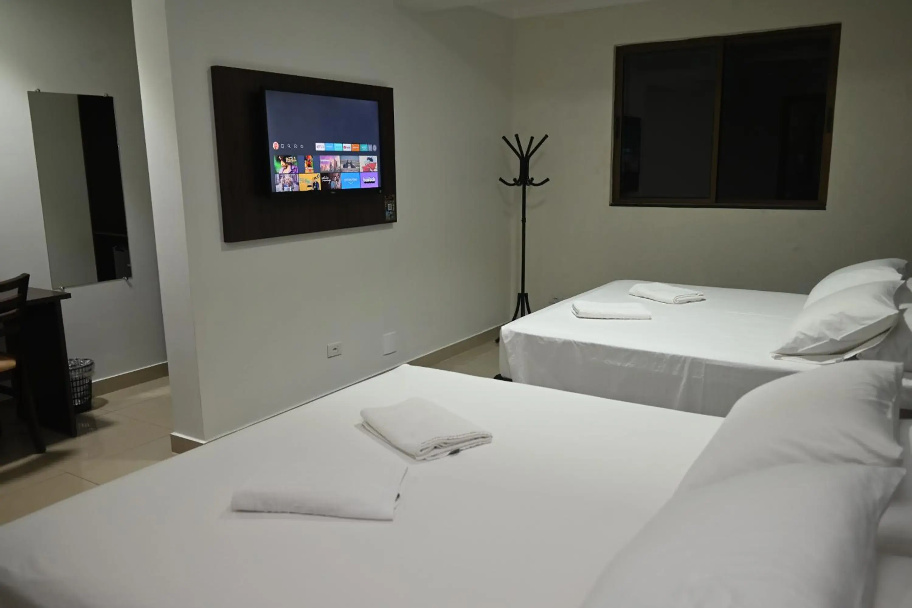 Bed in Master Gold Hotel Express Bed in Master Gold Hotel Express