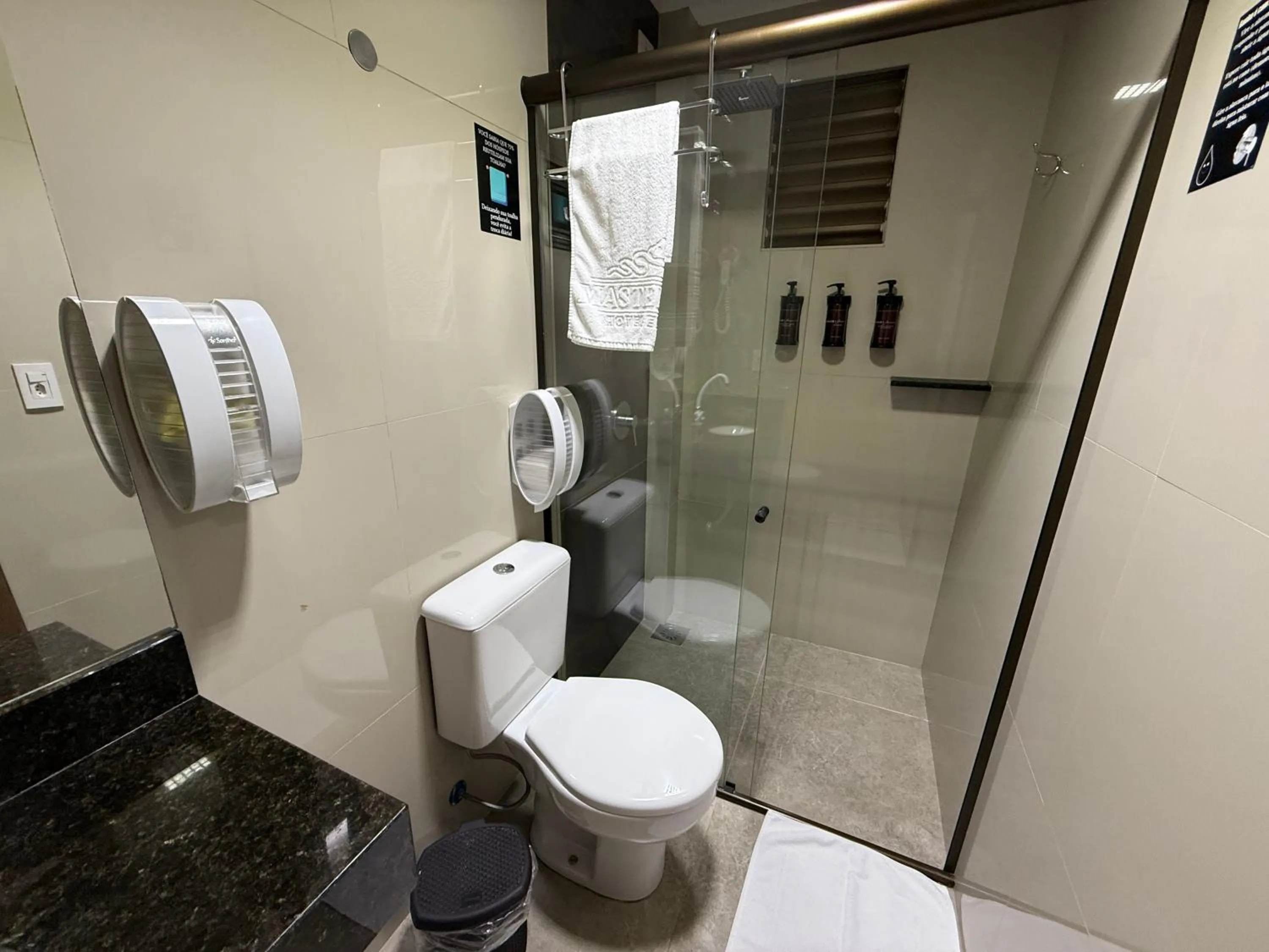 Bathroom in Master Gold Hotel Express