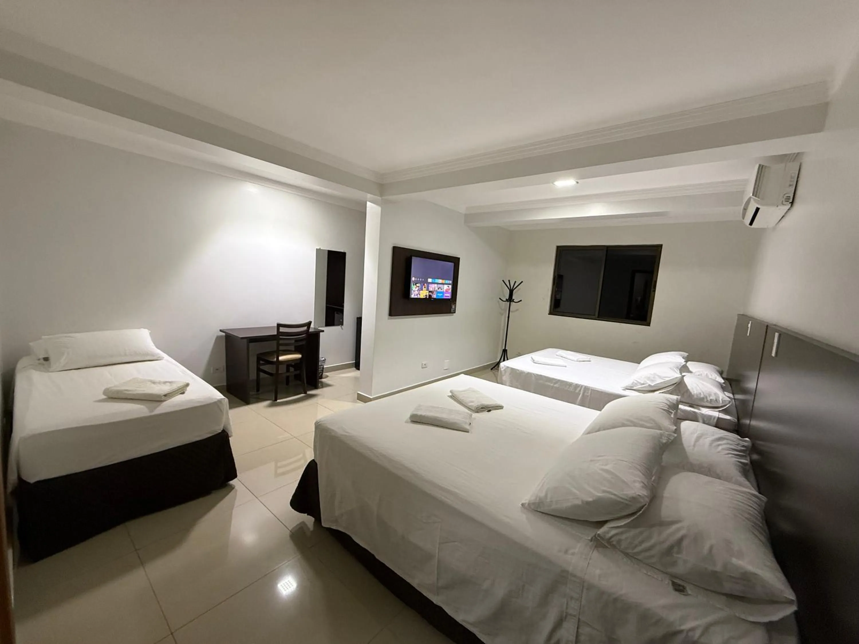 Bed in Master Gold Hotel Express