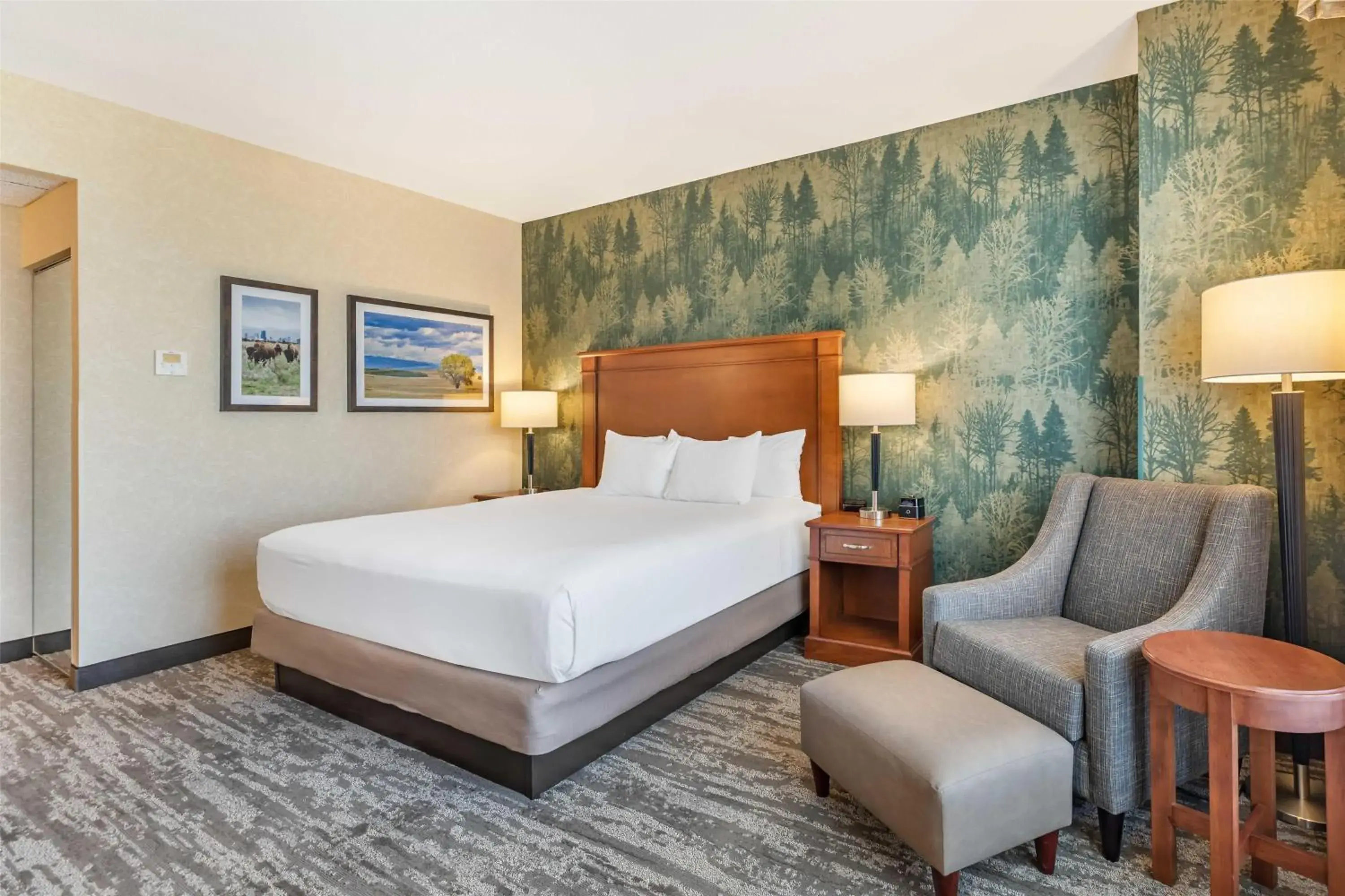 Bedroom, Bed in Drury Plaza Hotel Denver Central Park Bedroom, Bed in Drury Plaza Hotel Denver Central Park