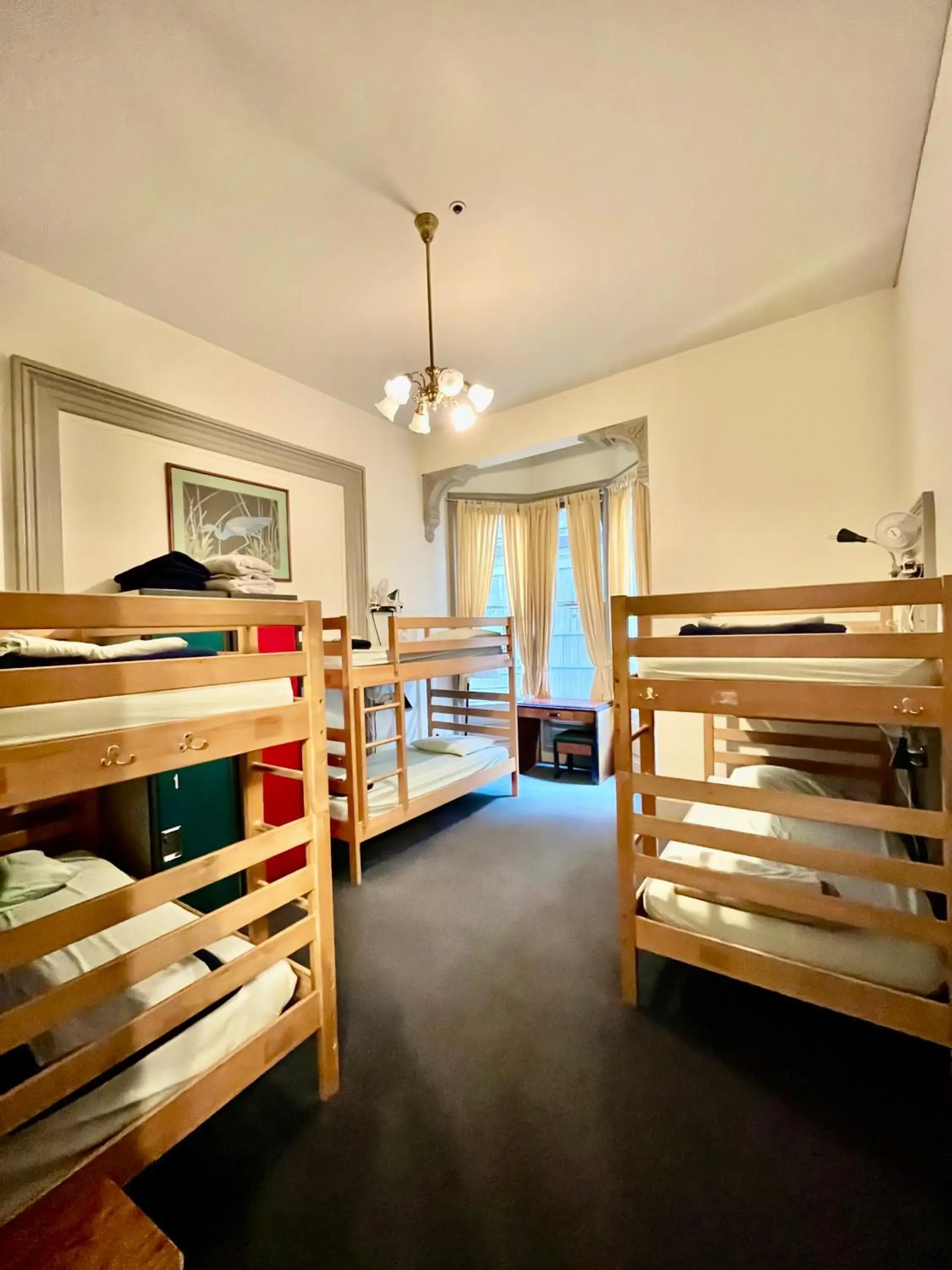 Single Bed in Mixed Dormitory Room in Northwest Portland Hostel Single Bed in Mixed Dormitory Room in Northwest Portland Hostel