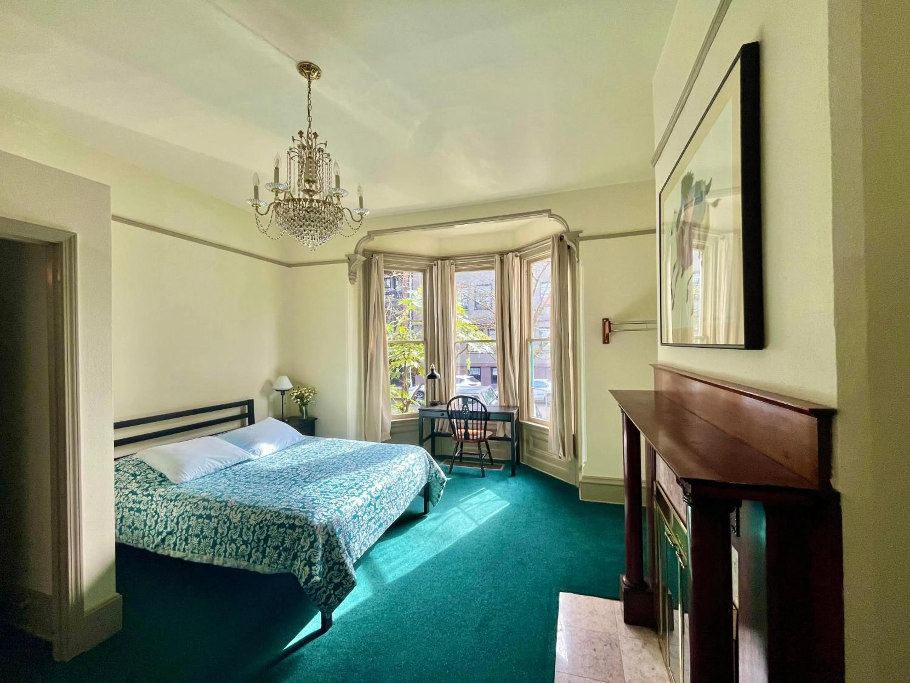 Bed in Northwest Portland Hostel