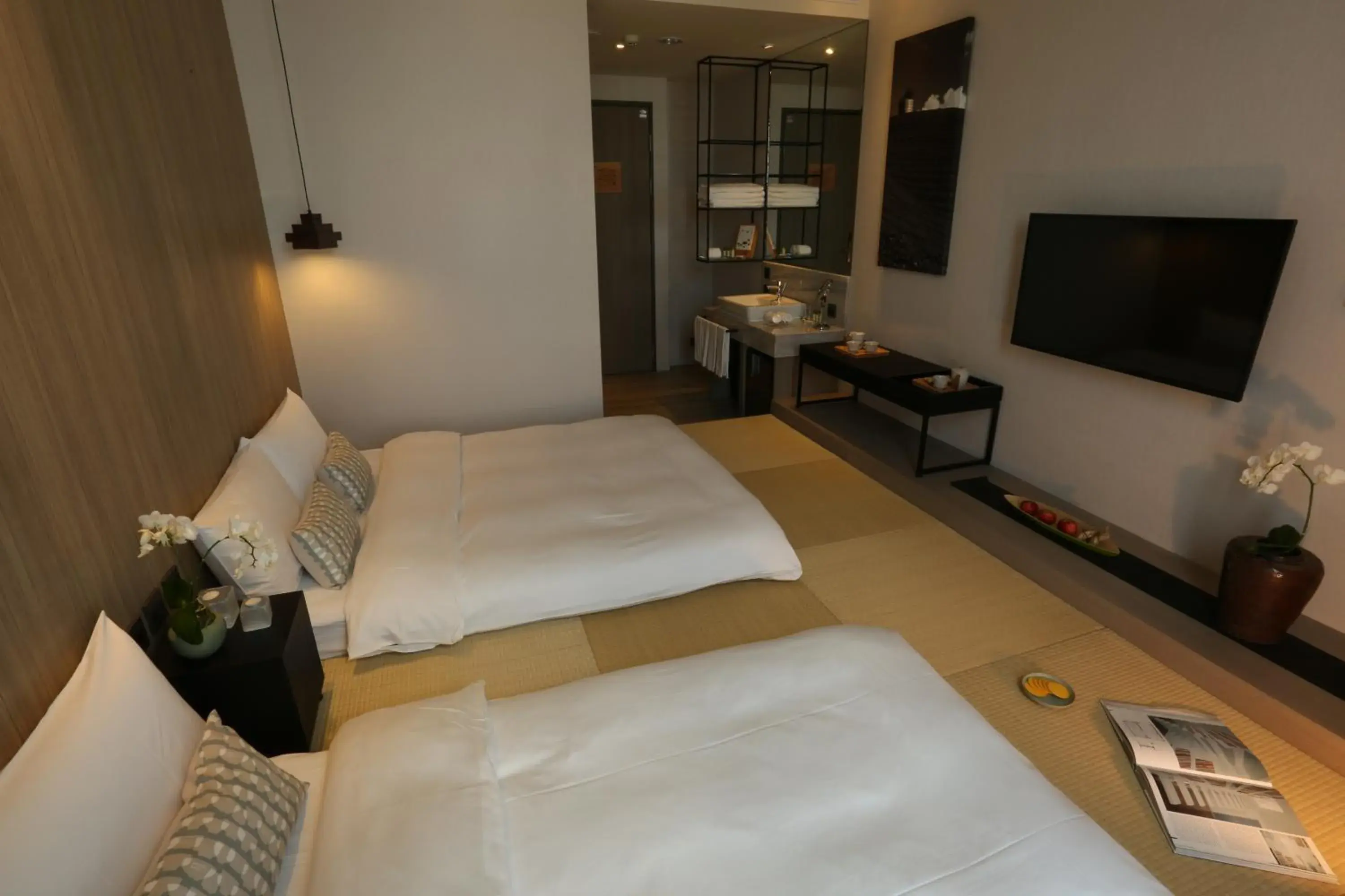 Bedroom, Bed in Hotel Day Plus Teascape Bedroom, Bed in Hotel Day Plus Teascape