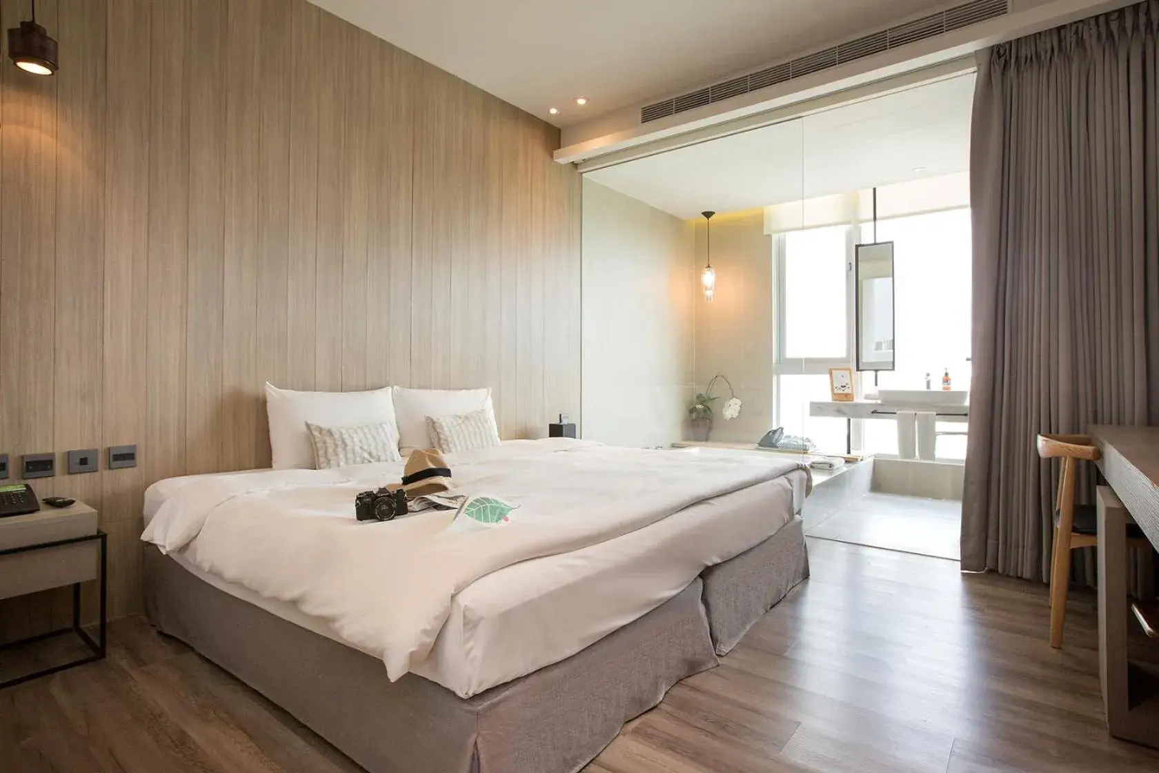 Bedroom, Bed in Hotel Day Plus Teascape Bedroom, Bed in Hotel Day Plus Teascape