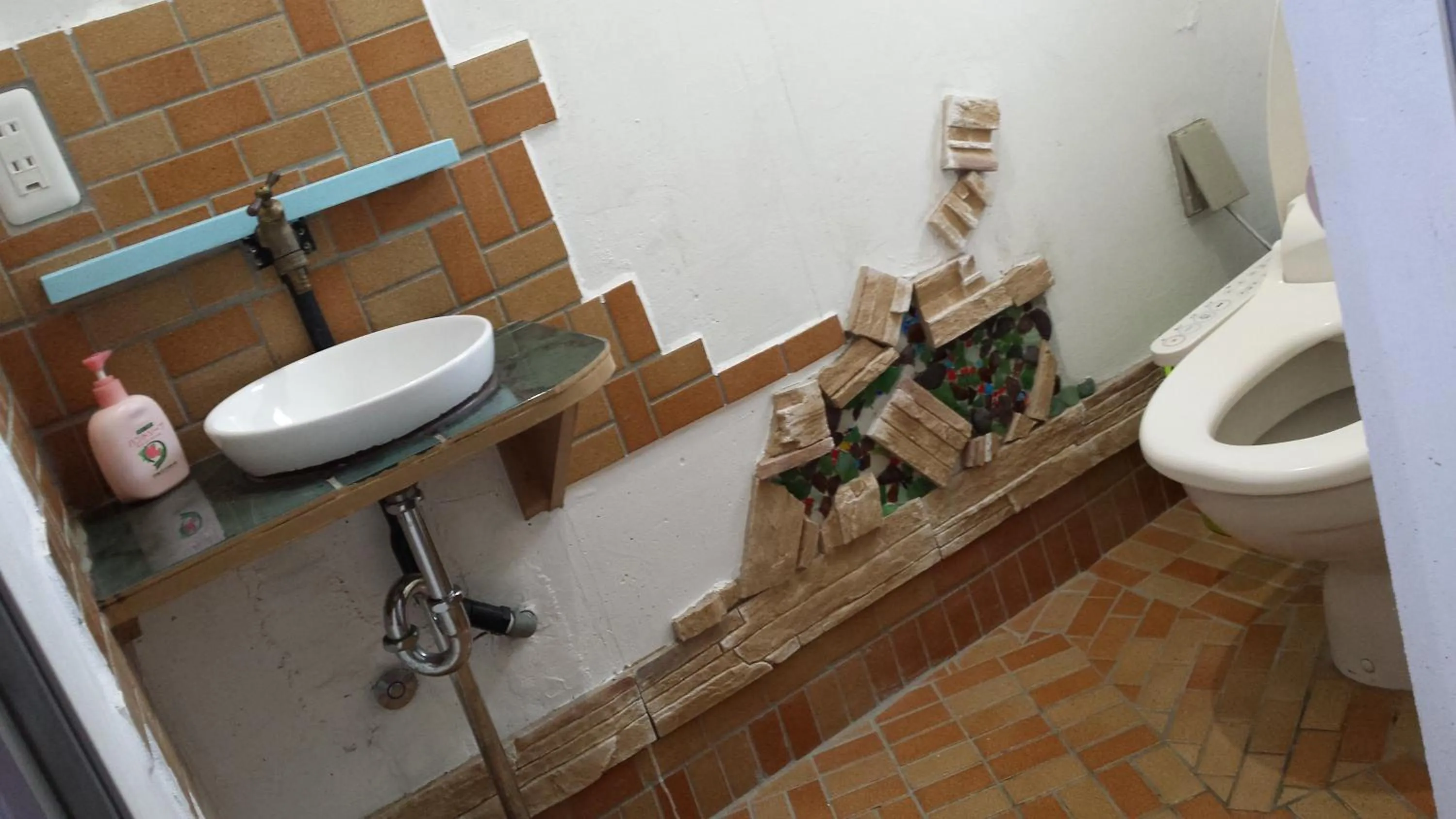 Holiday House Ryukyu-an "MUSIC HOSTEL"