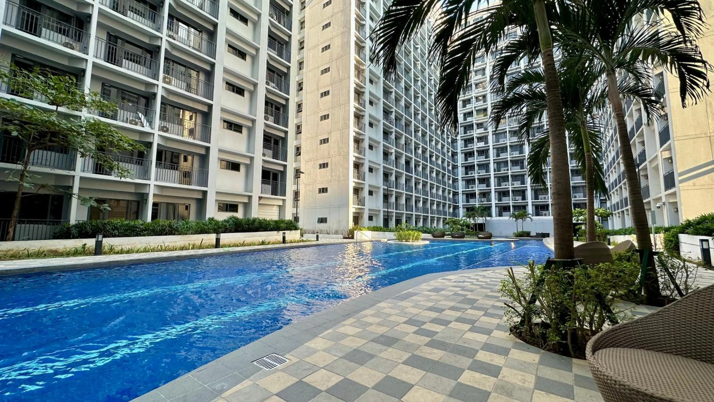 Cozy Condo near Mall of Asia
