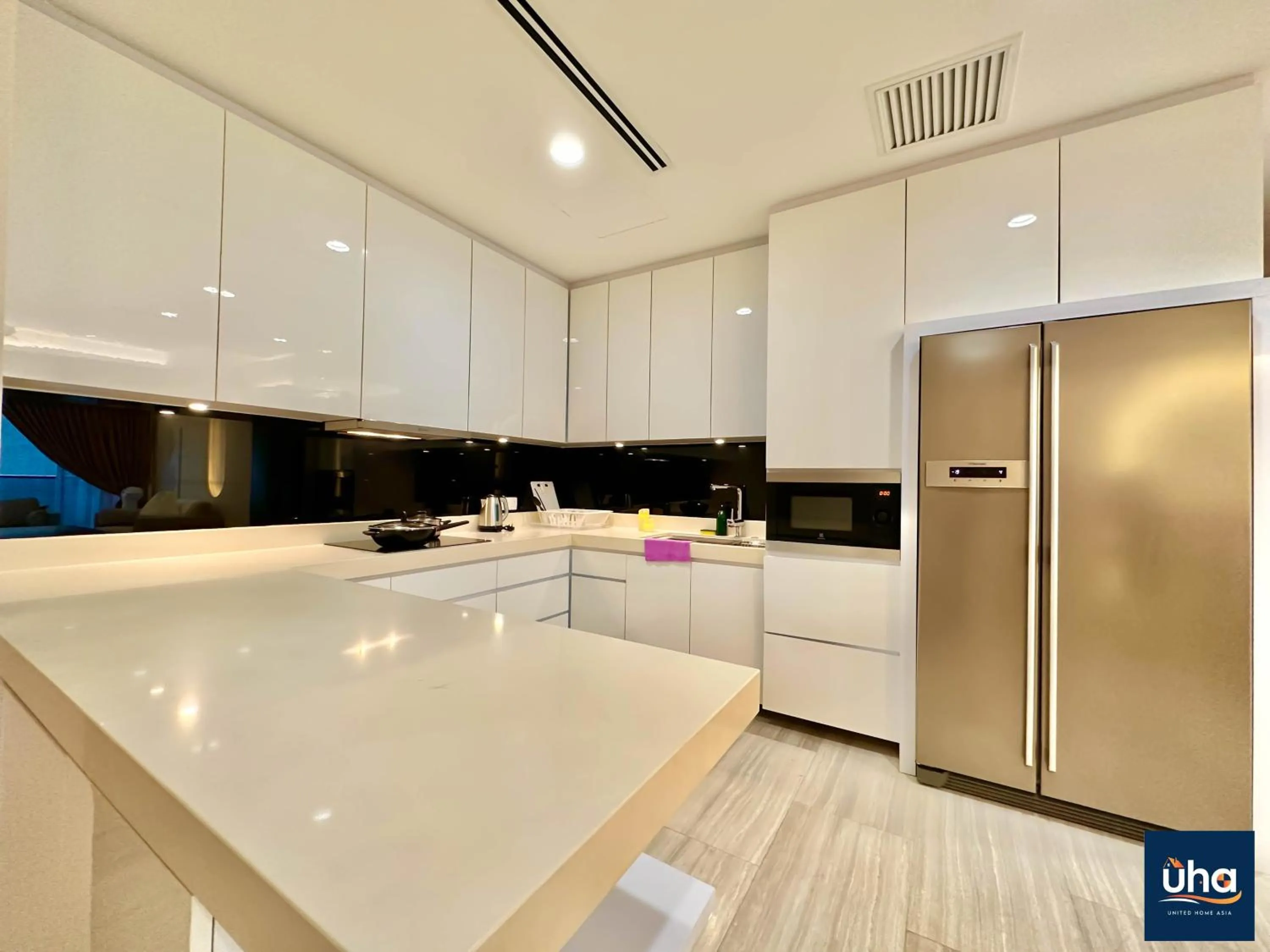 Pine Tree Suites by RR JBcity