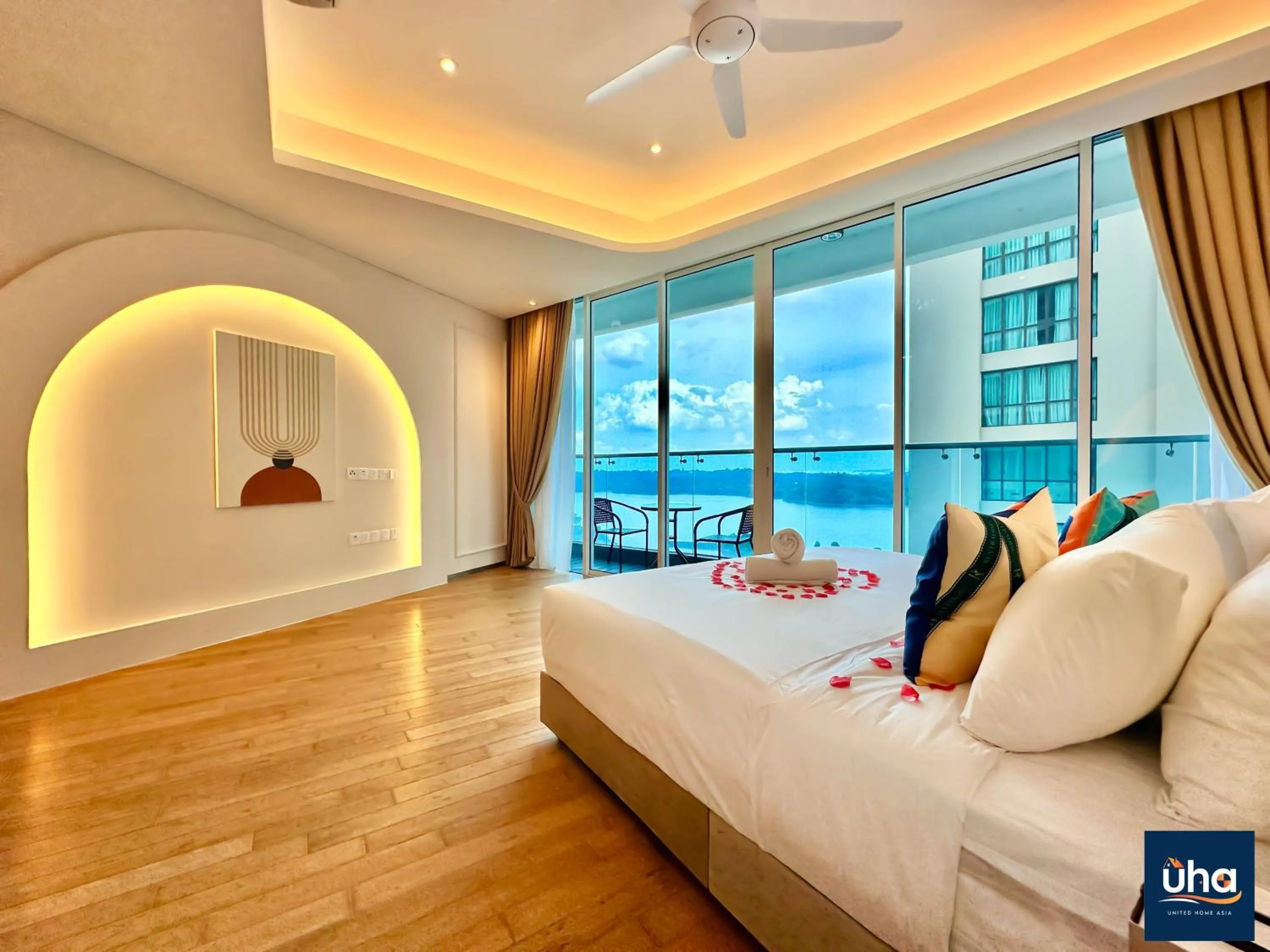 Bed in Pine Tree Suites by RR JBcity