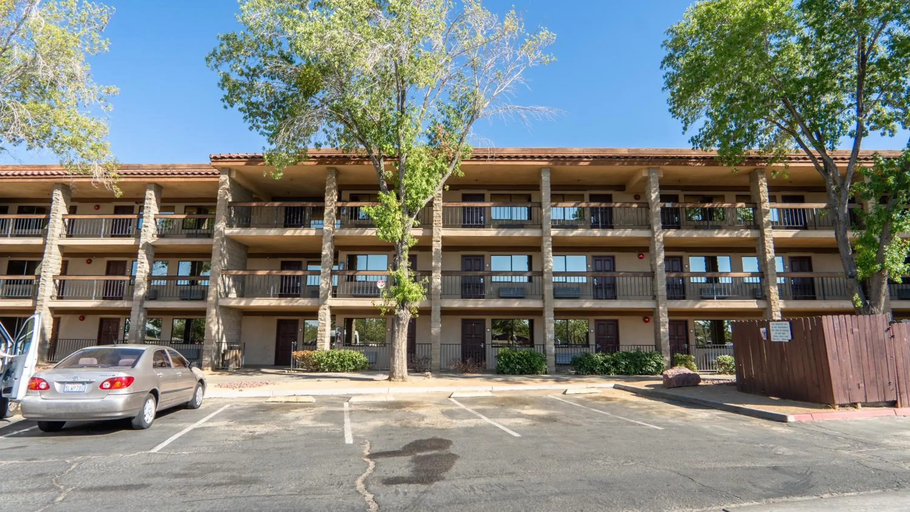 Property building in G T Hotels Inn & Suites Extended Stay Property building in G T Hotels Inn & Suites Extended Stay