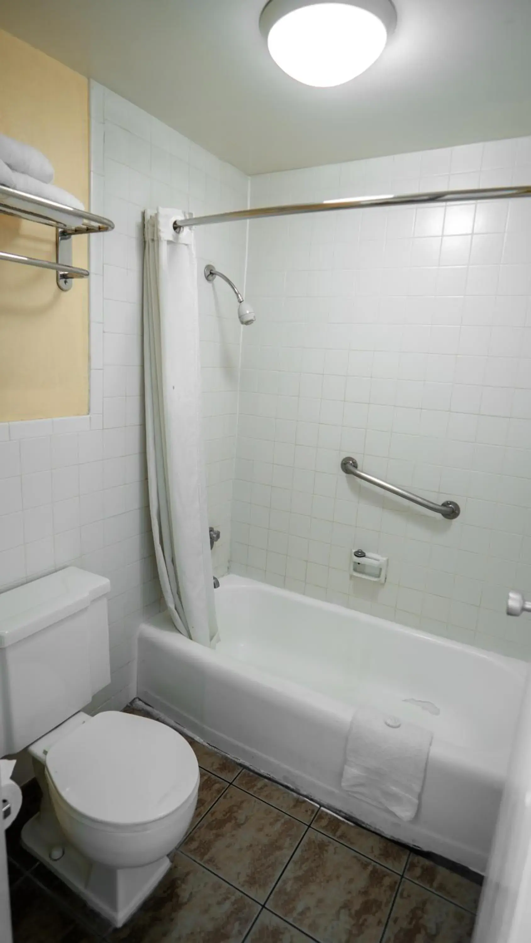 Standard Double Room in G T Hotels Inn & Suites Extended Stay Standard Double Room in G T Hotels Inn & Suites Extended Stay