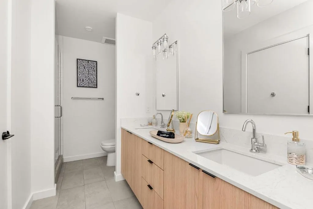 Bathroom in Hyve