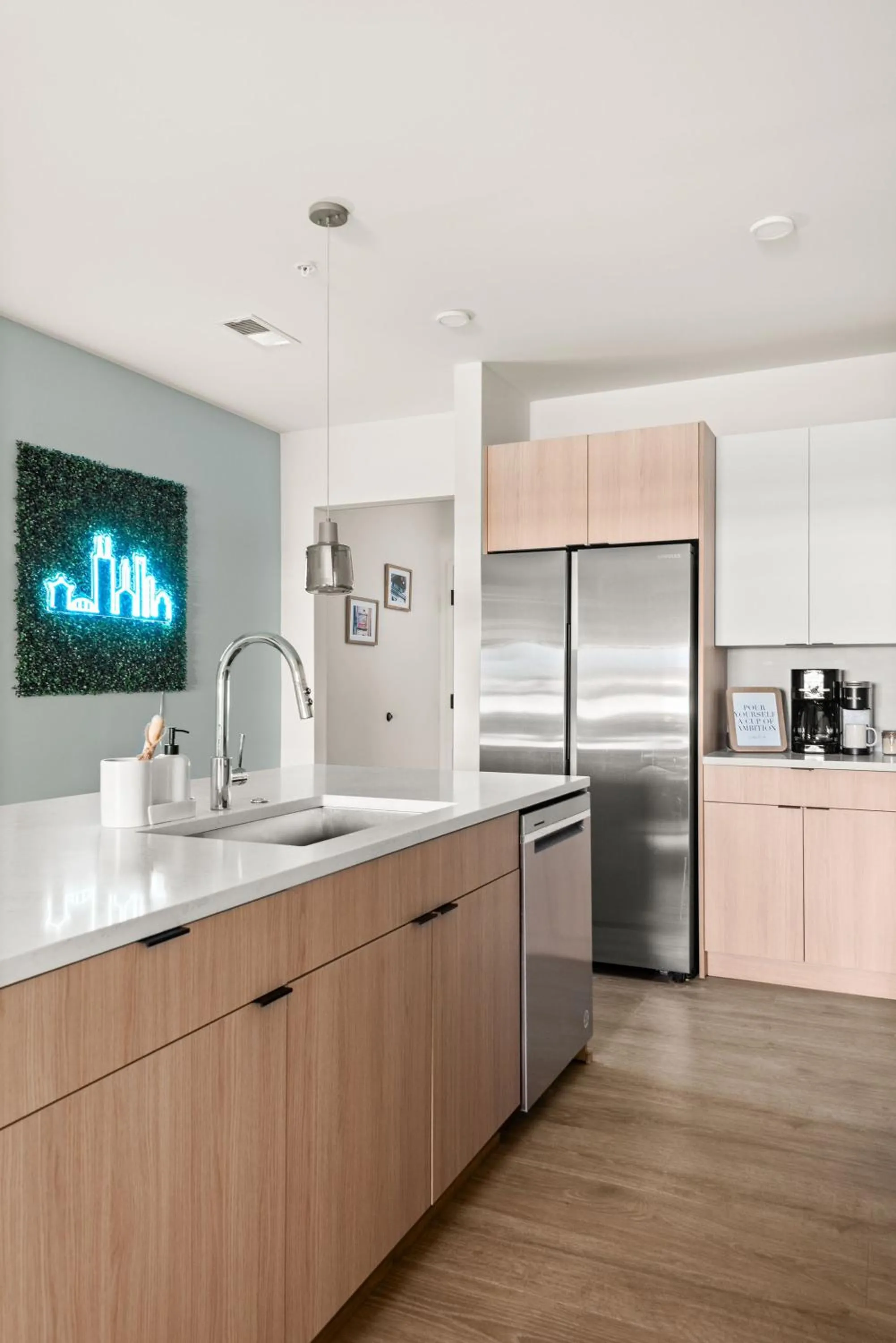 Kitchen or kitchenette in Hyve