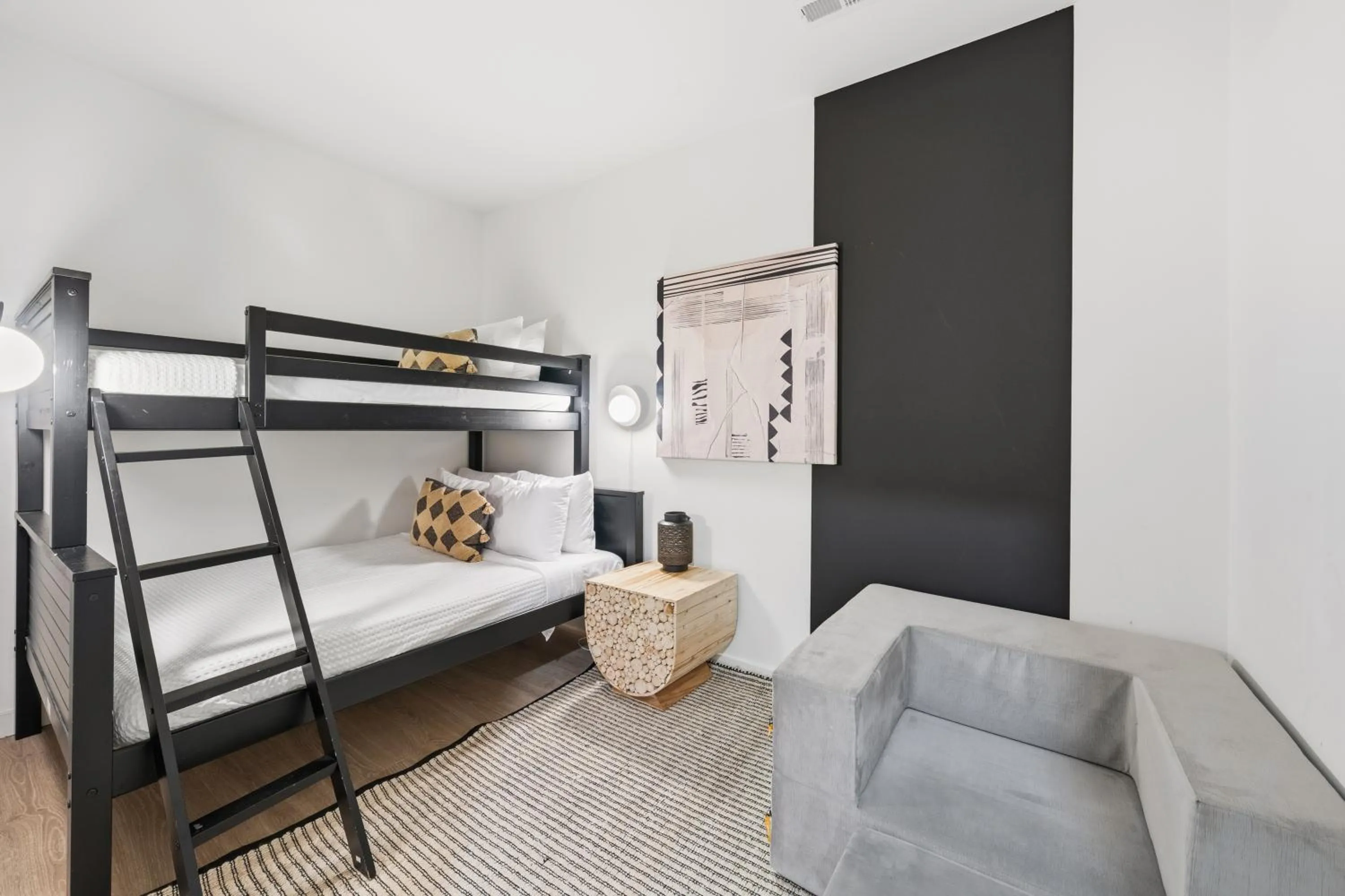 Bedroom, Bed in Hyve