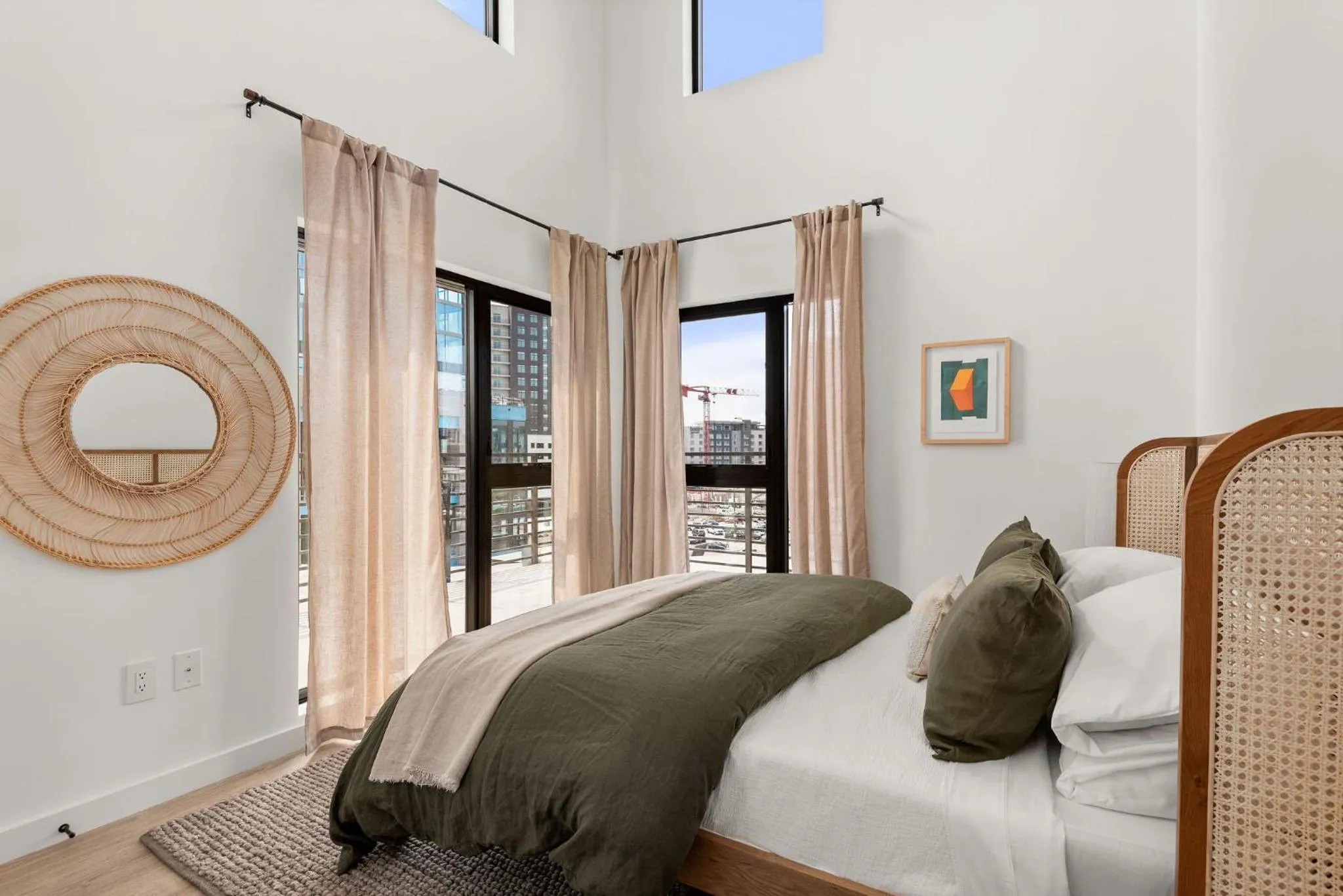 Photo of the whole room, Bed in Hyve