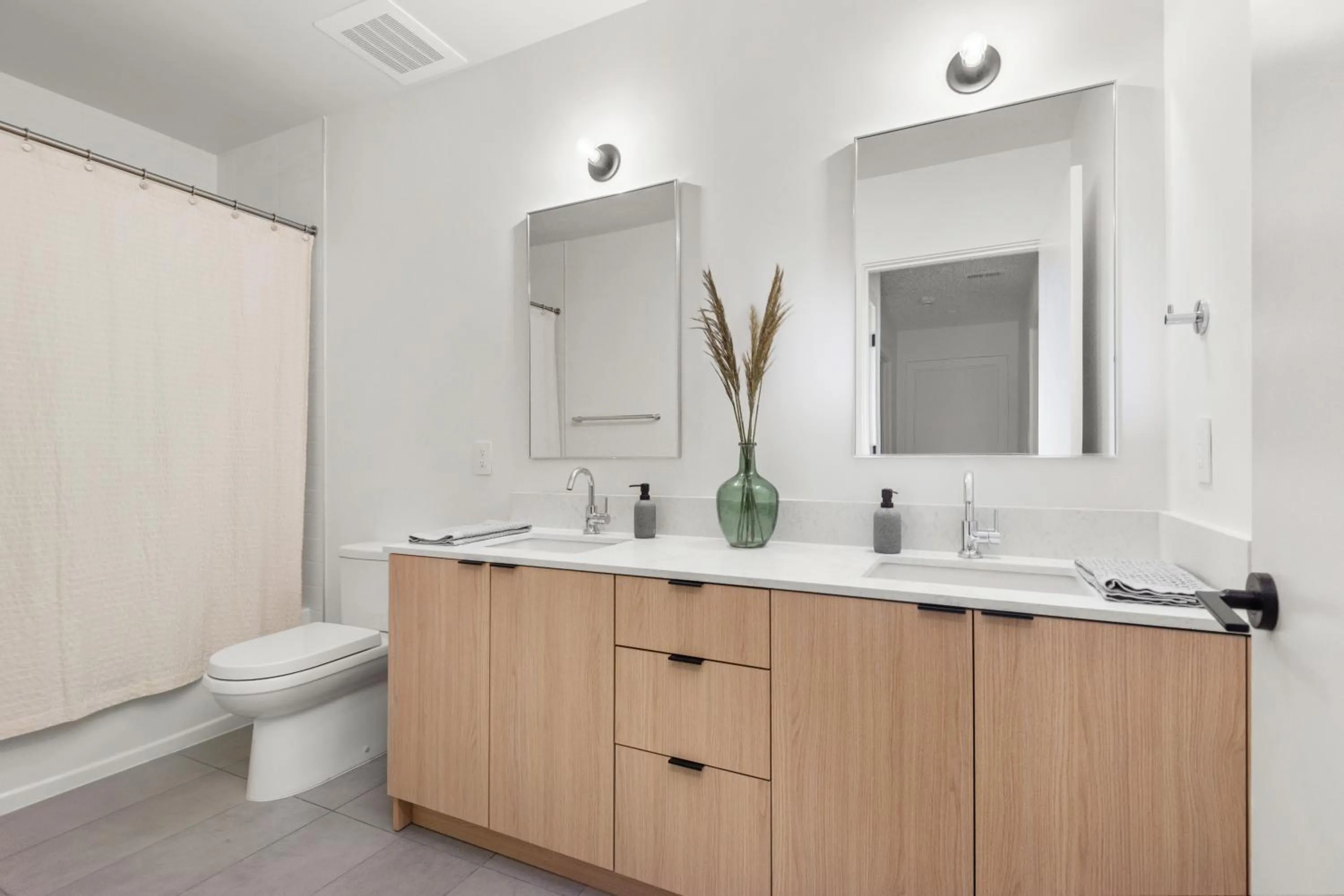 Bathroom in Hyve