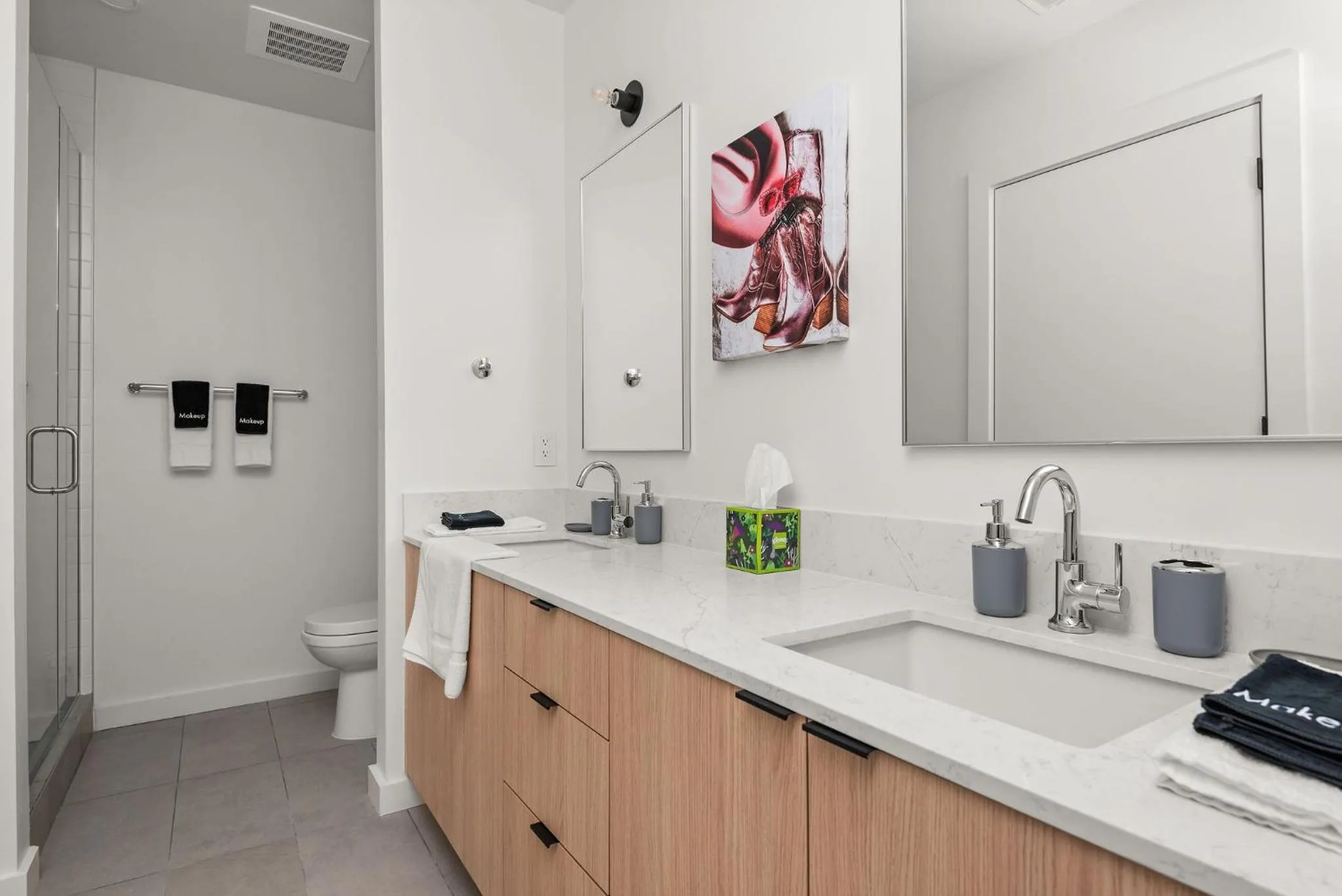 Bathroom in Hyve