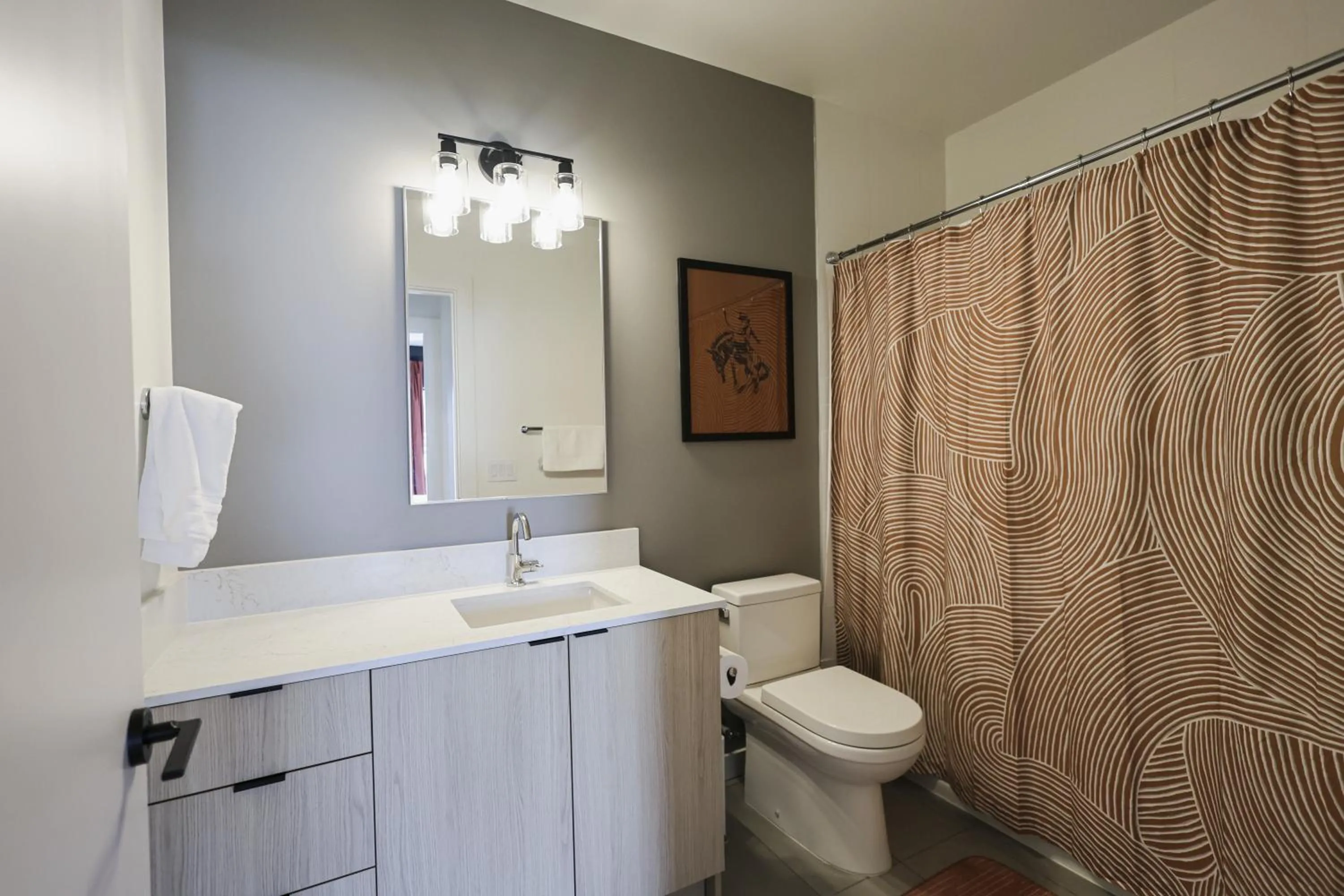 Shower in Hyve