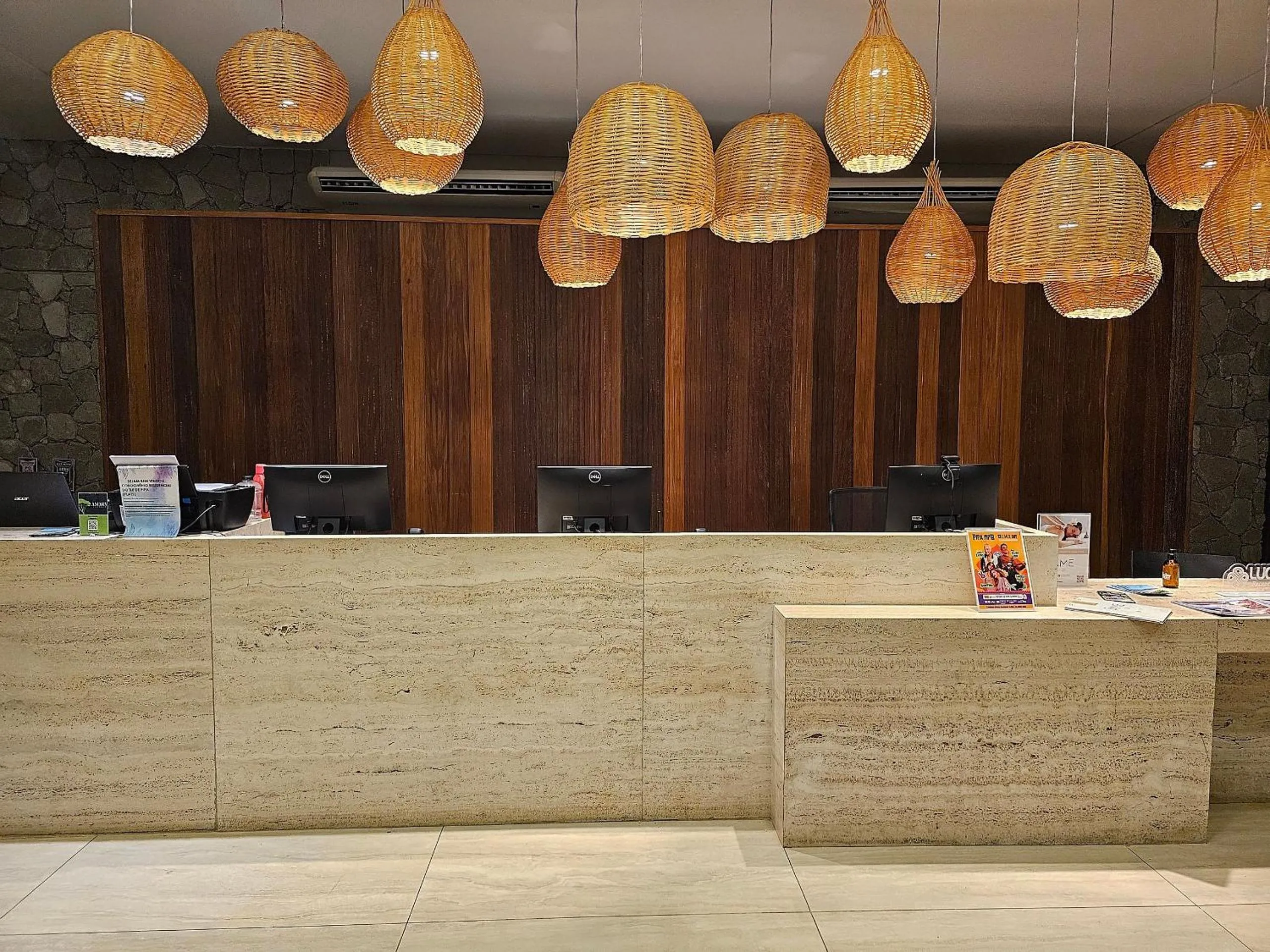 Lobby or reception in Flat Luxo com piscina privativa Resort île de Pipa - Locar House