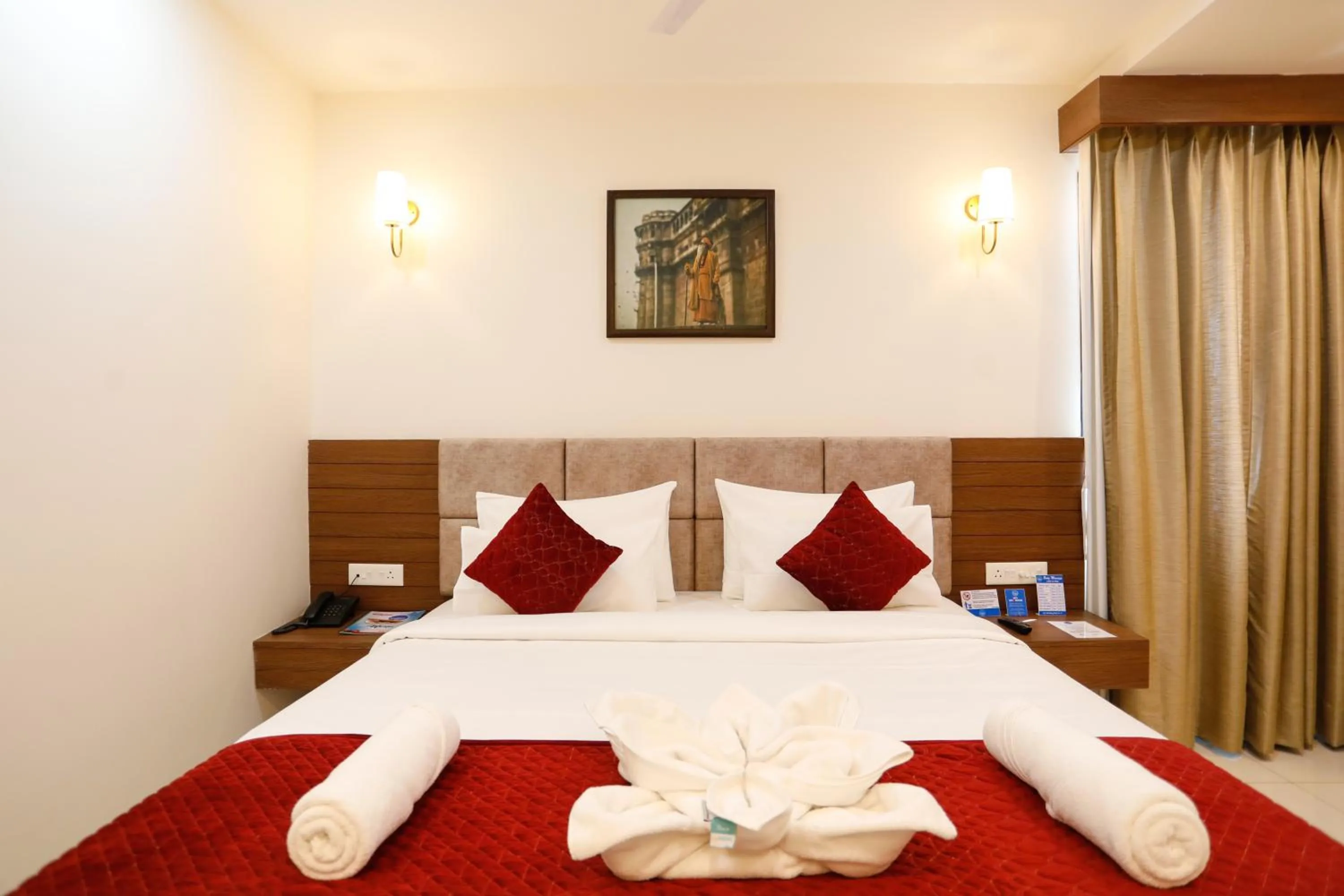 Bedroom, Bed in Hotel Dolphin International