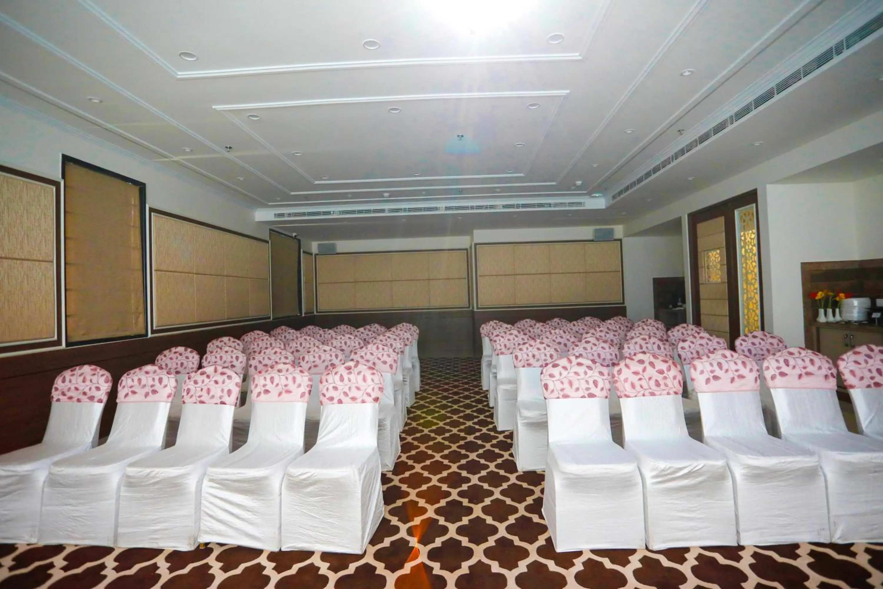 Banquet/Function facilities in Hotel Dolphin International