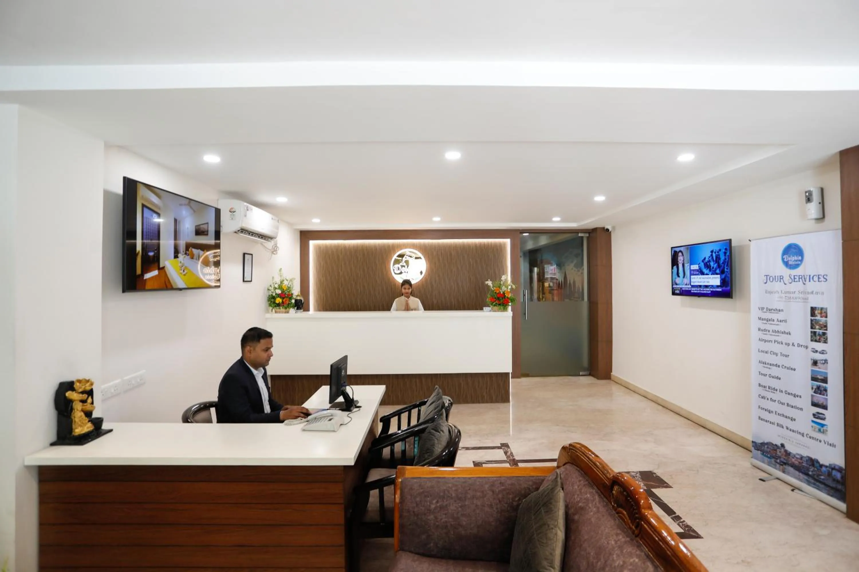 Lobby or reception in Hotel Dolphin International