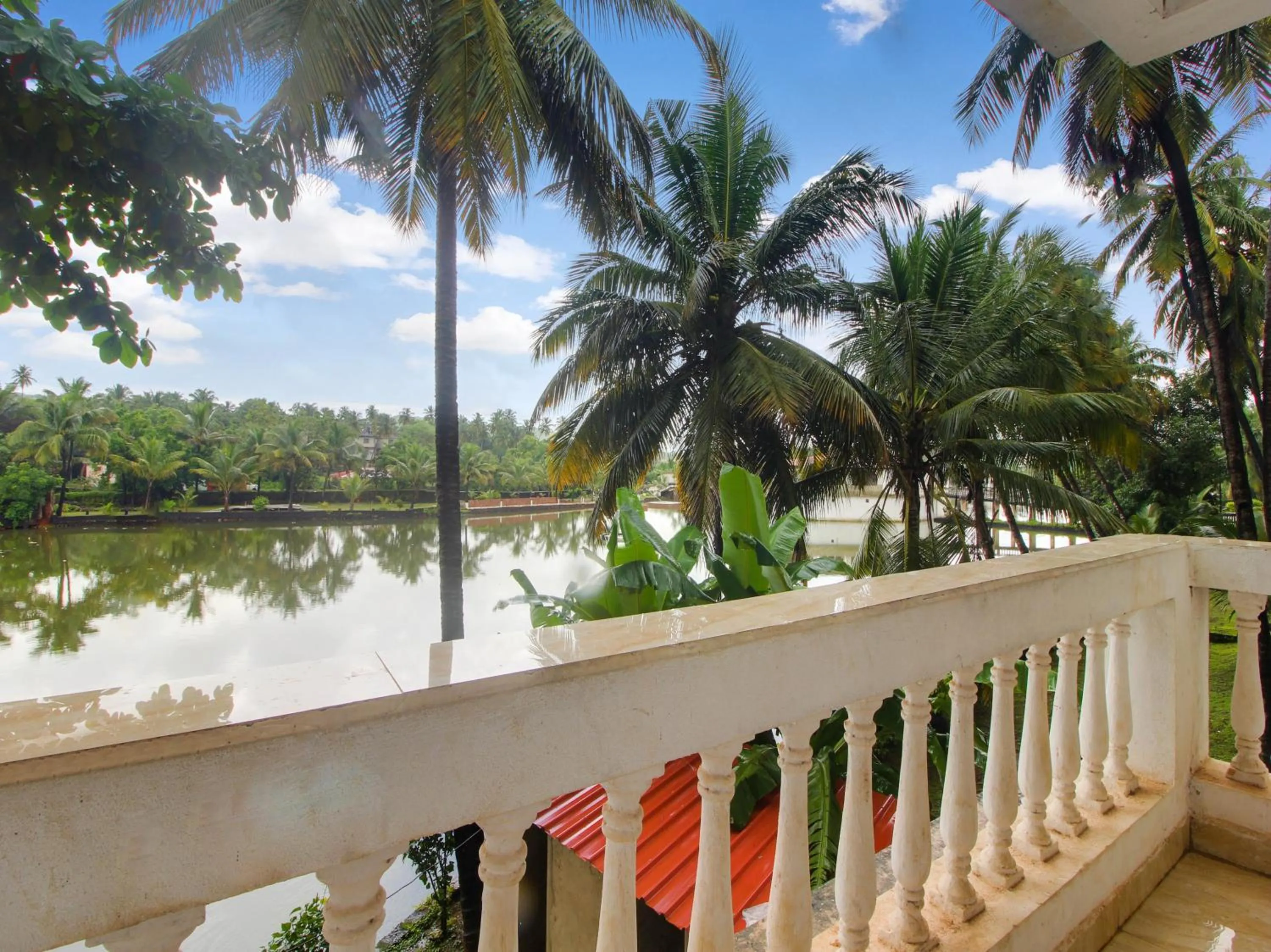 Bedroom in Collection O Maizons Lakeview Resort
