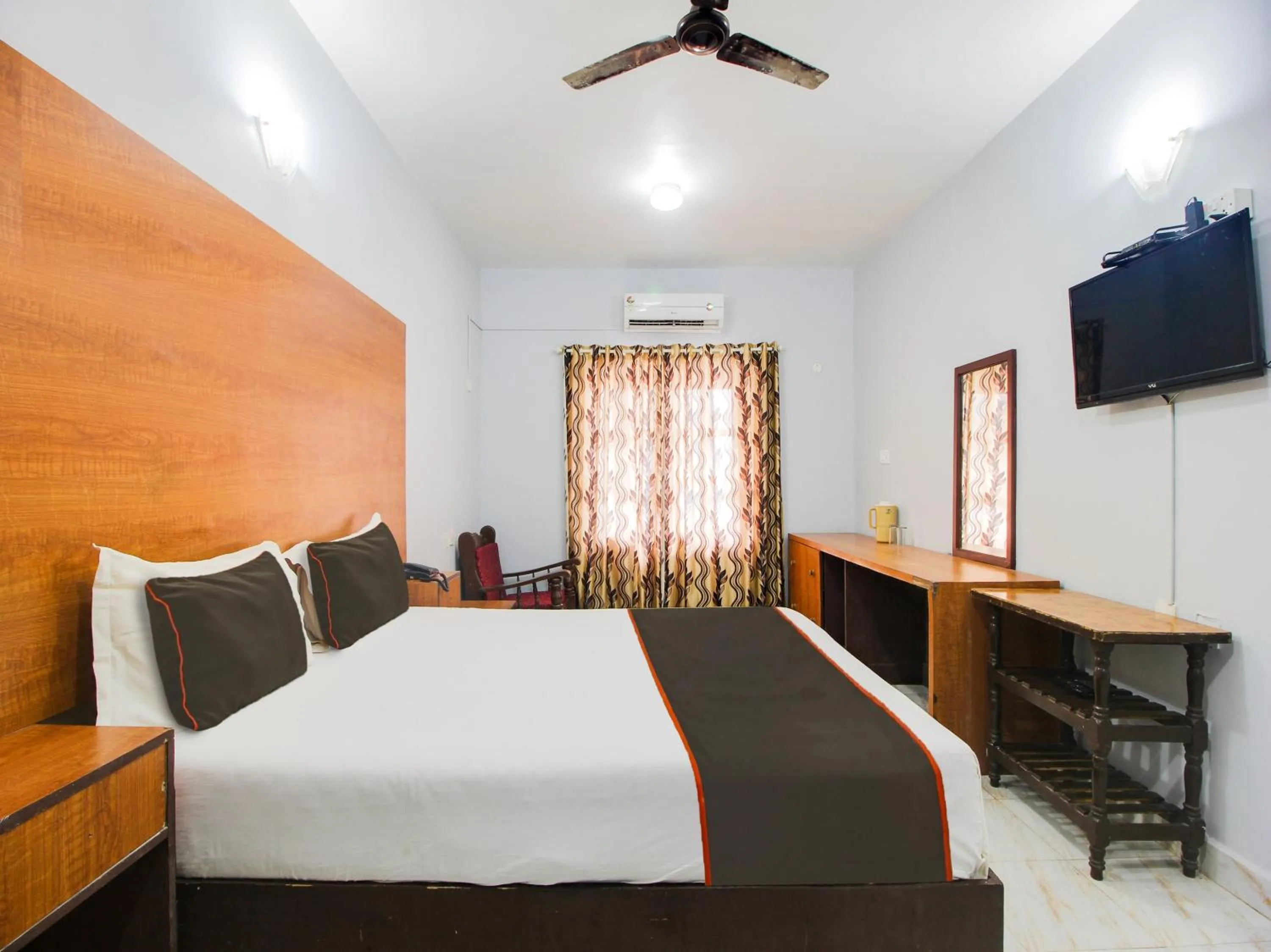 Bedroom, Bed in Collection O Maizons Lakeview Resort