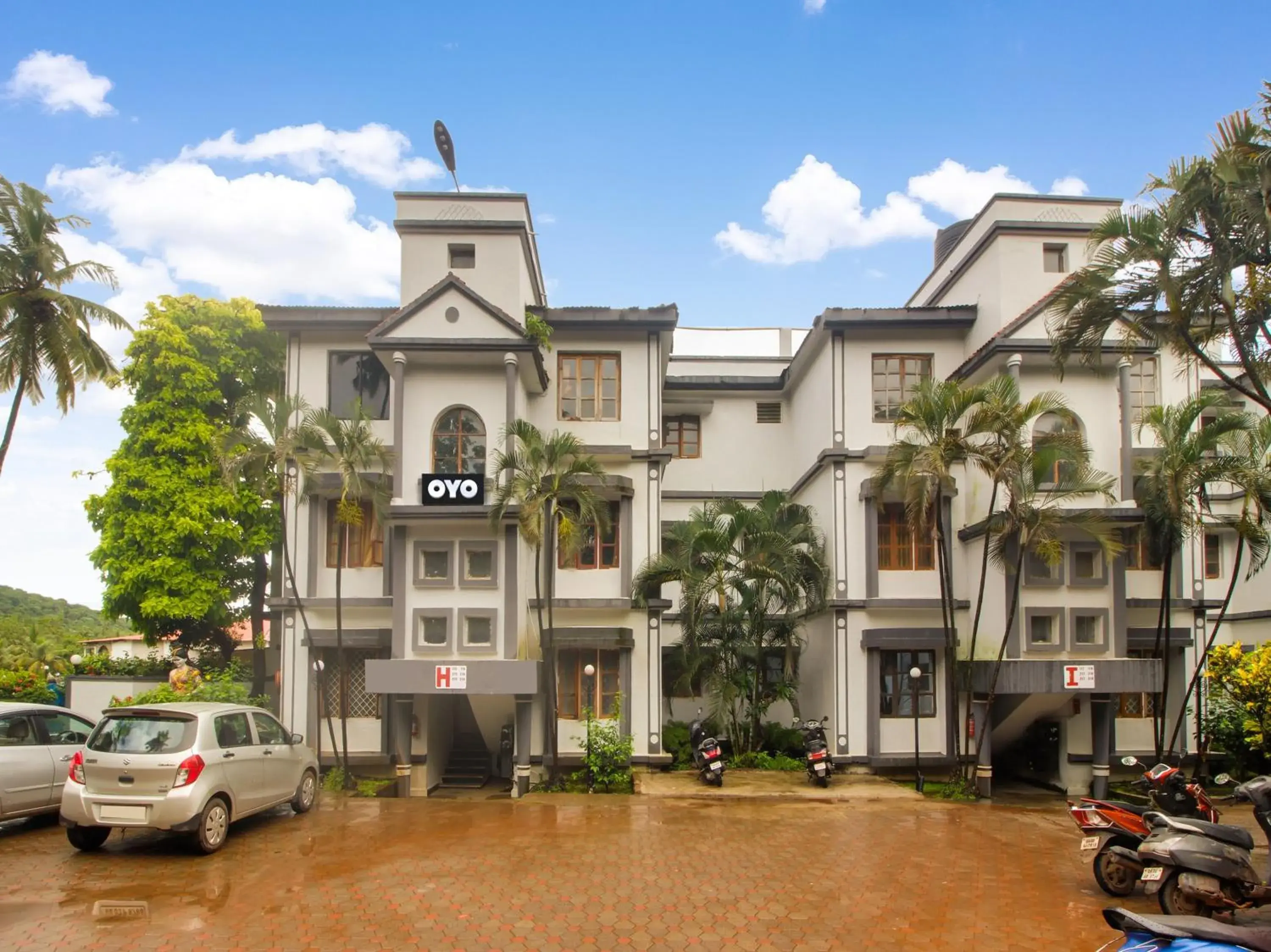 Facade/entrance in Collection O Maizons Lakeview Resort Facade/entrance in Collection O Maizons Lakeview Resort