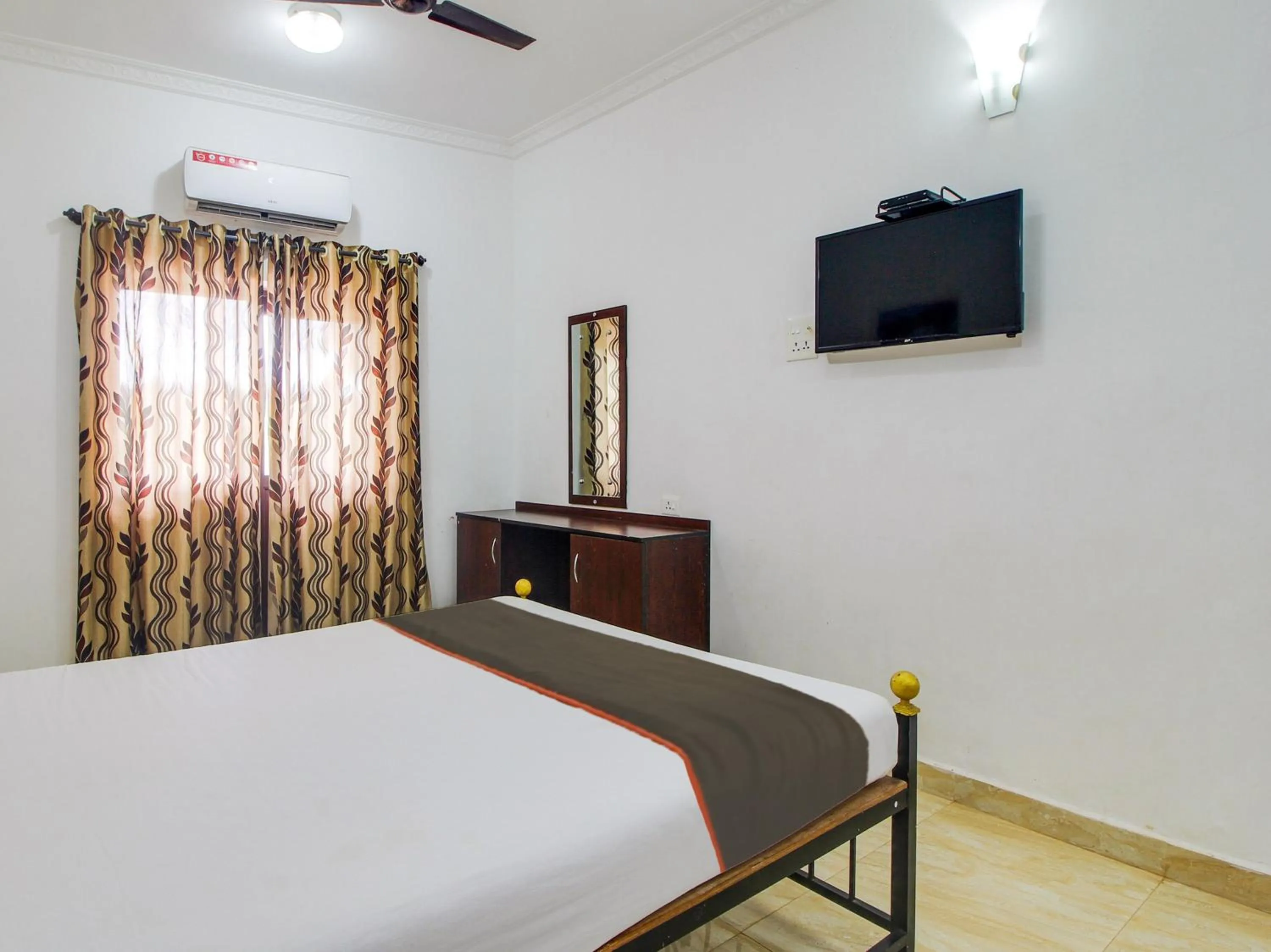 Bedroom, Bed in Collection O Maizons Lakeview Resort