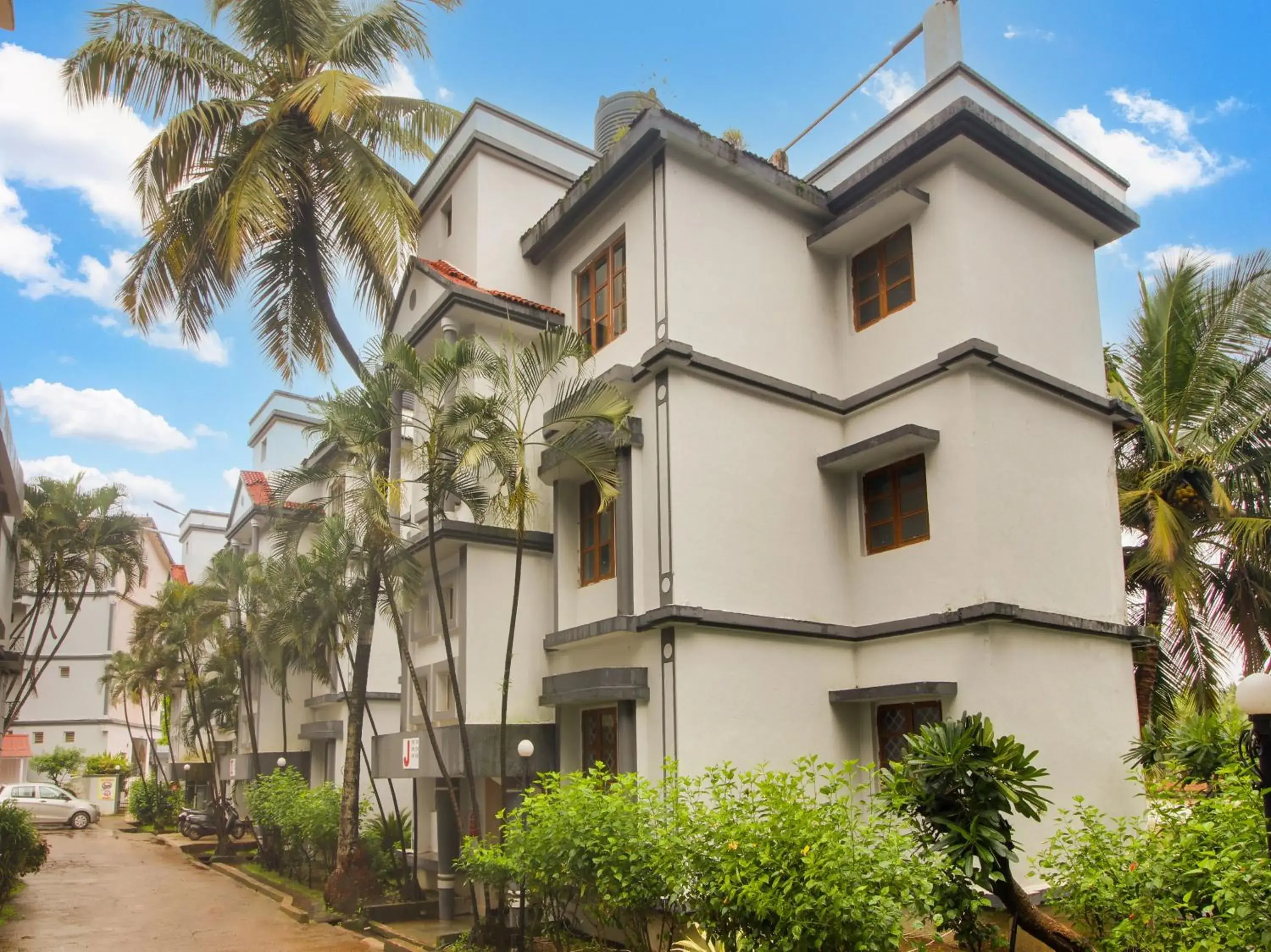 Facade/entrance in Collection O Maizons Lakeview Resort Facade/entrance in Collection O Maizons Lakeview Resort