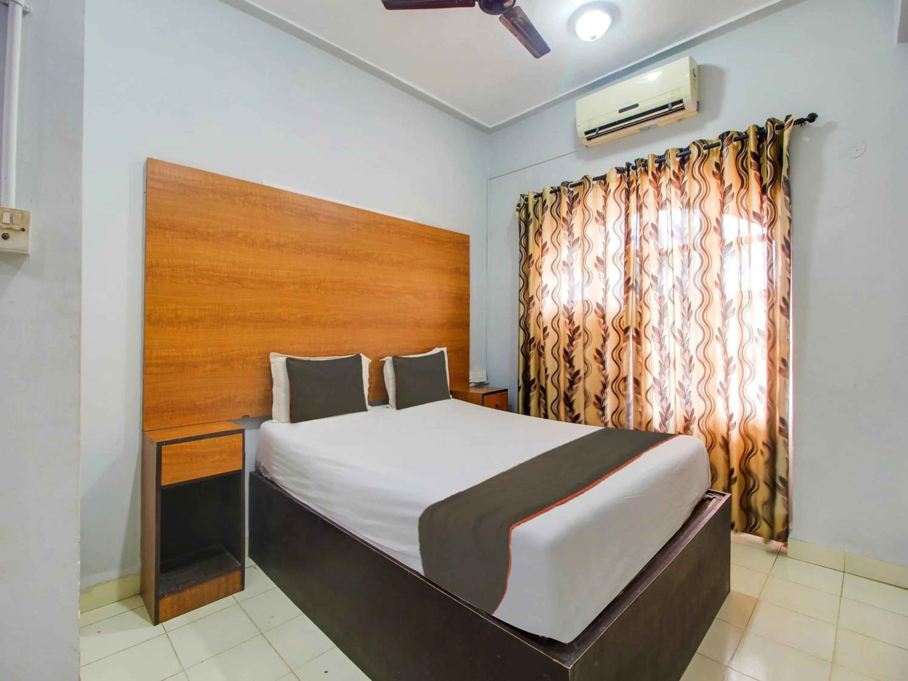 Bedroom, Bed in Collection O Maizons Lakeview Resort