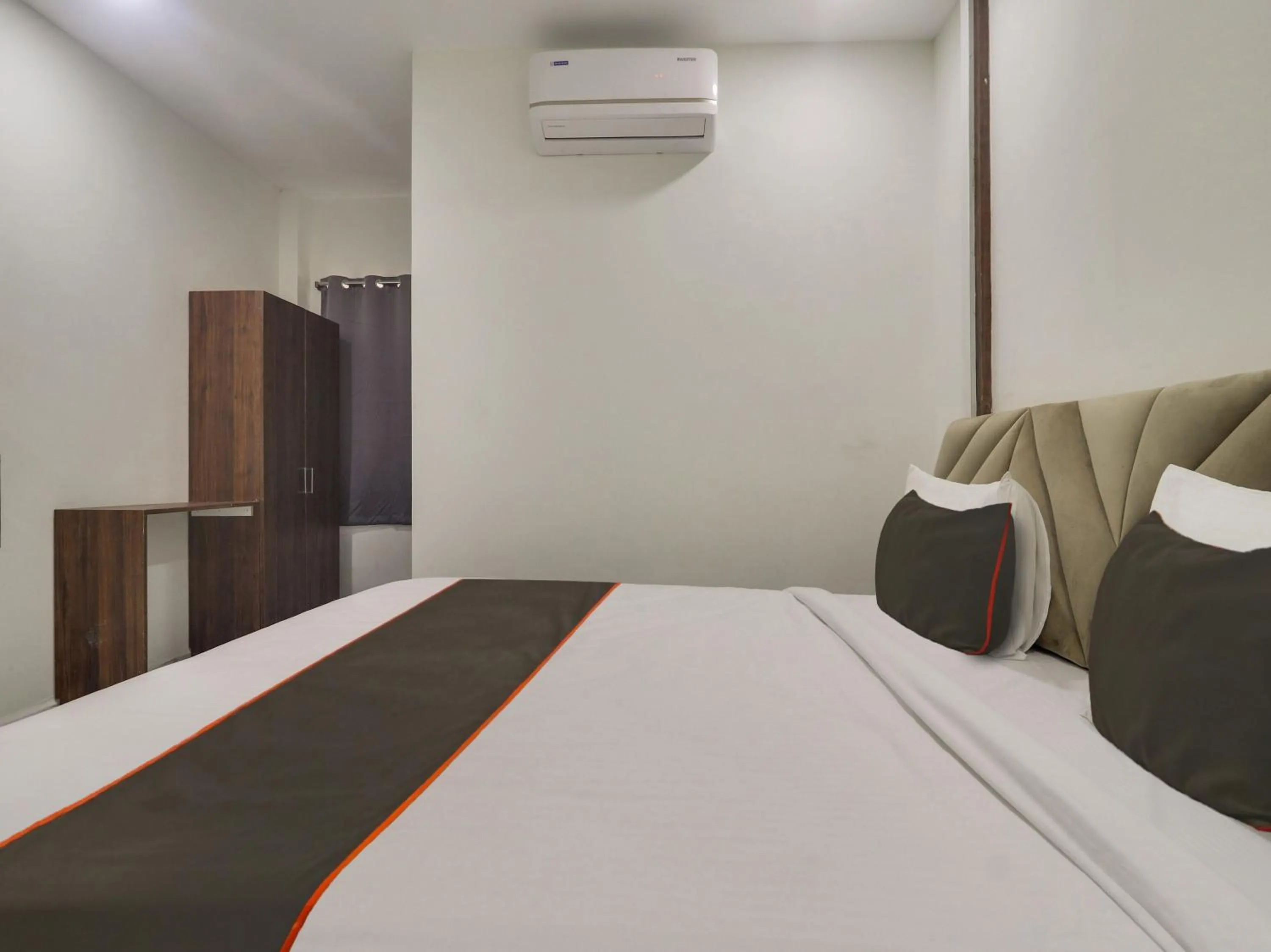 Bedroom, Bed in Collection O RB GRAND @ KOMPALLY