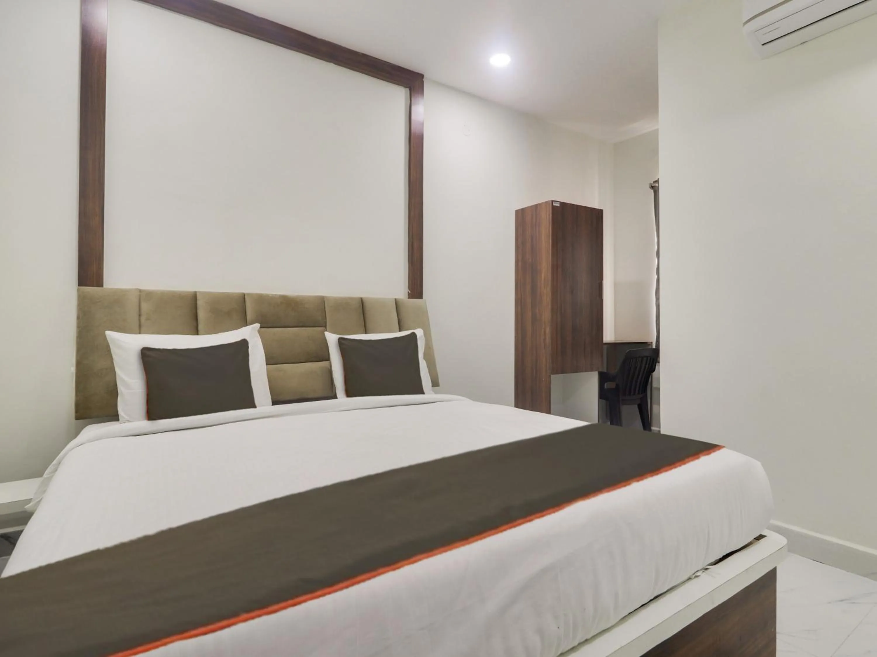 Bedroom, Bed in Collection O RB GRAND @ KOMPALLY