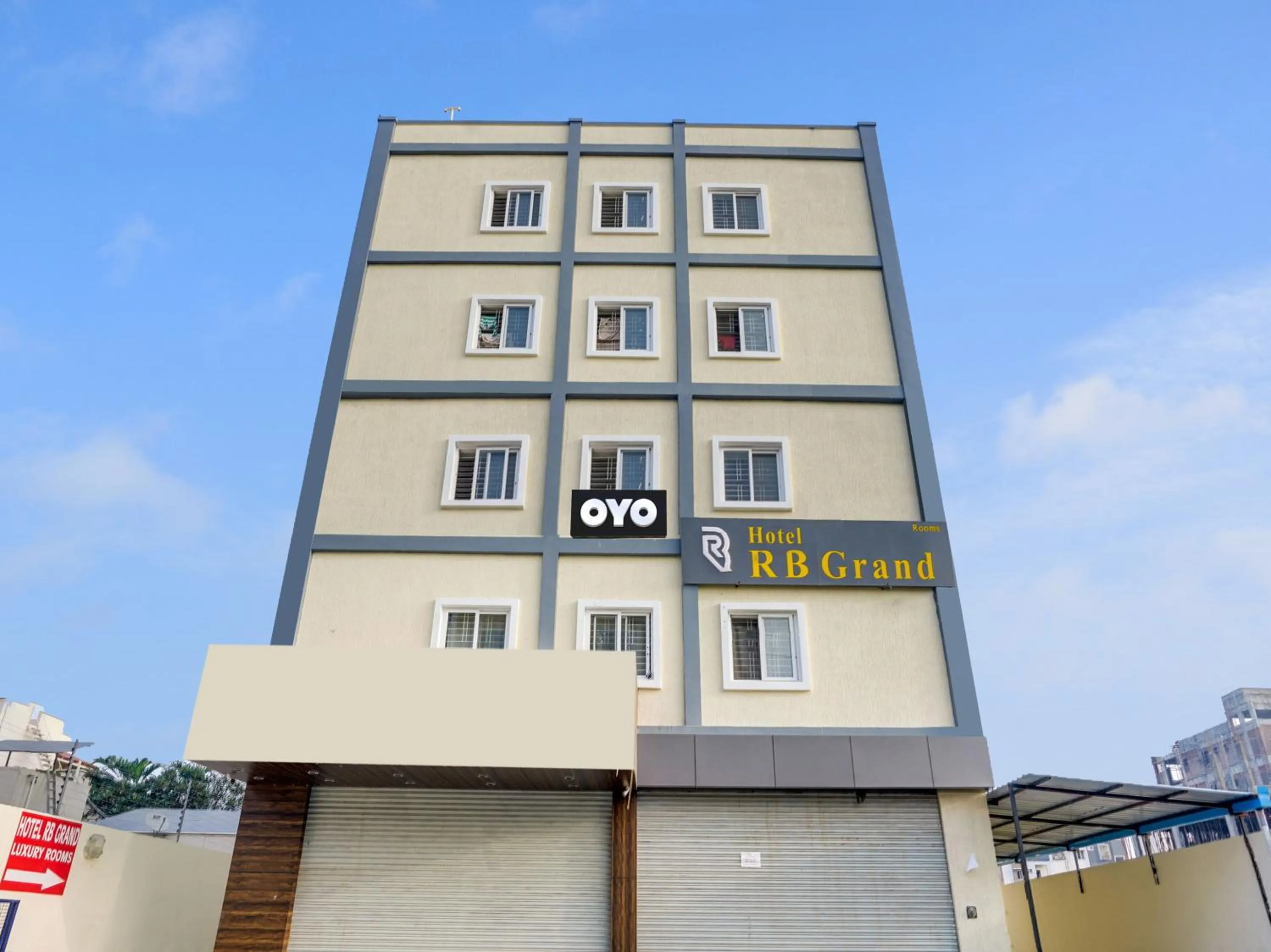 Facade/entrance in Collection O RB GRAND @ KOMPALLY