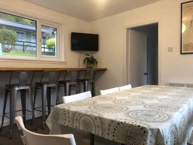 Communal kitchen, Bed in The Arran Lodge & Arran Sleep Huts