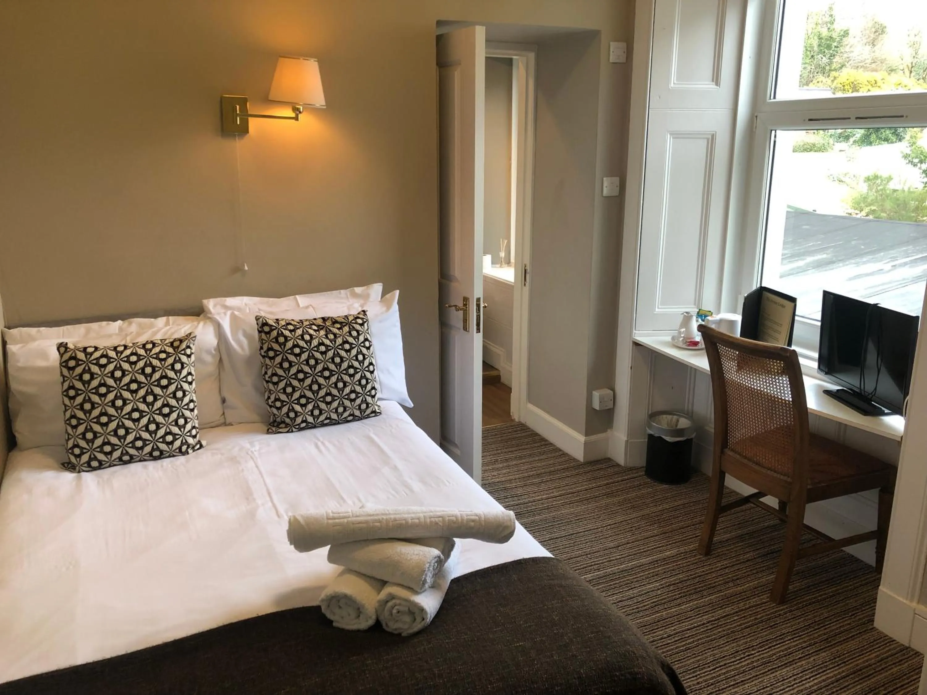 Bed in The Arran Lodge & Arran Sleep Huts