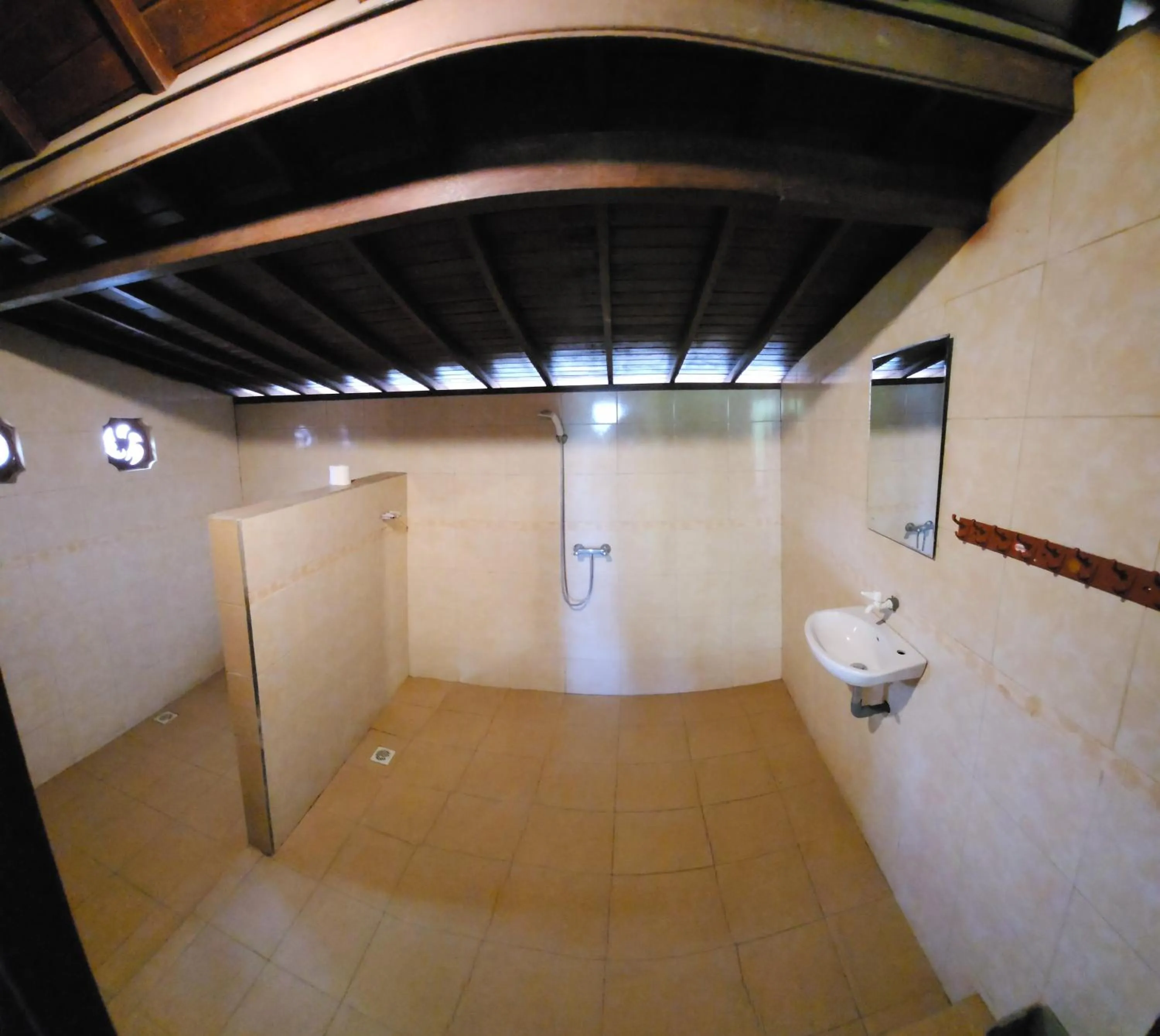 Shower in Suka Beach Bungalow