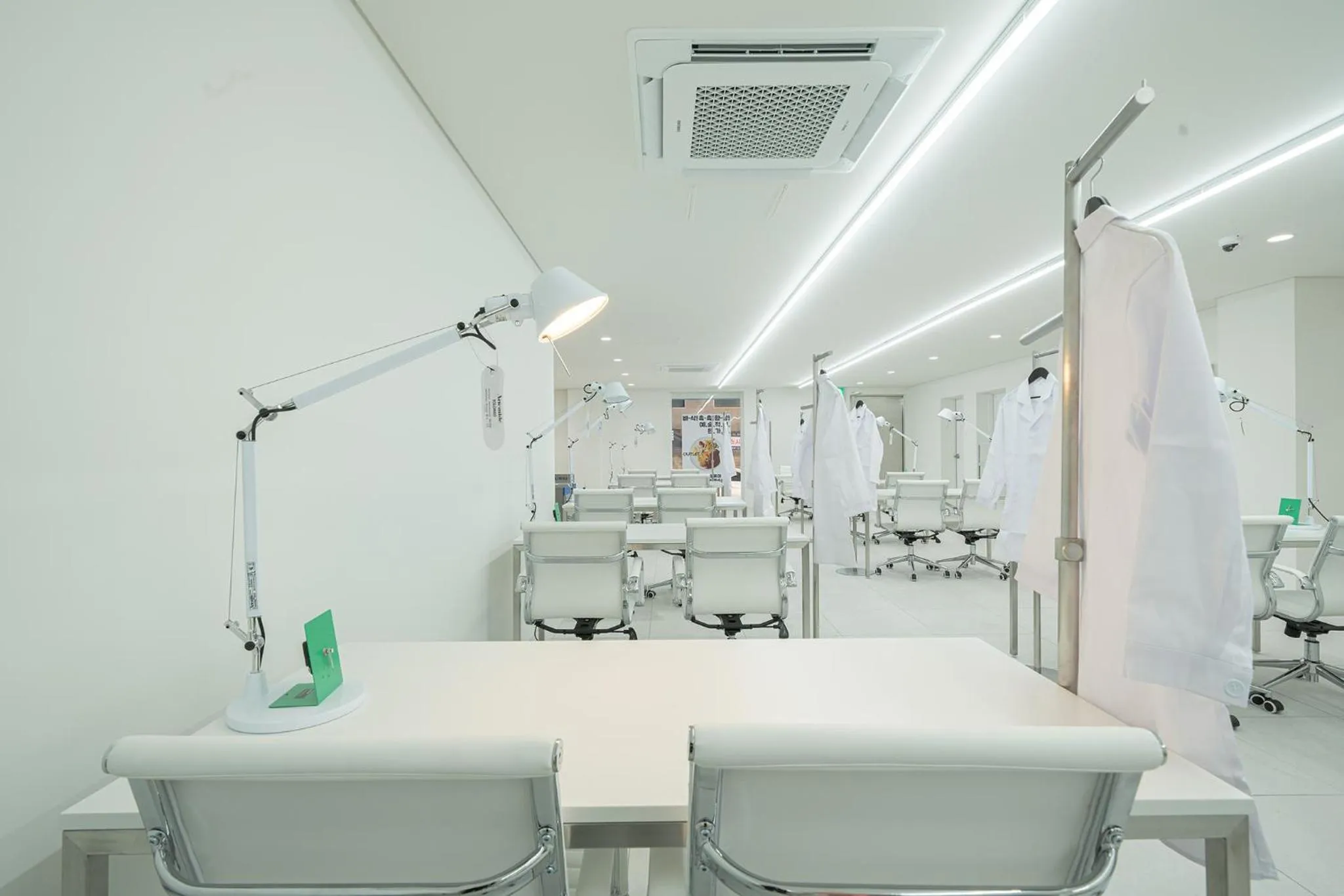 Restaurant/places to eat in Workers Hotel Ansan by Aank