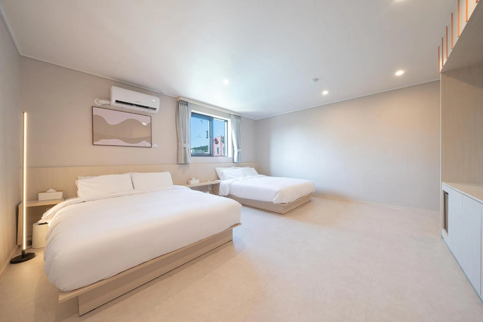 Bed in Workers Hotel Ansan by Aank