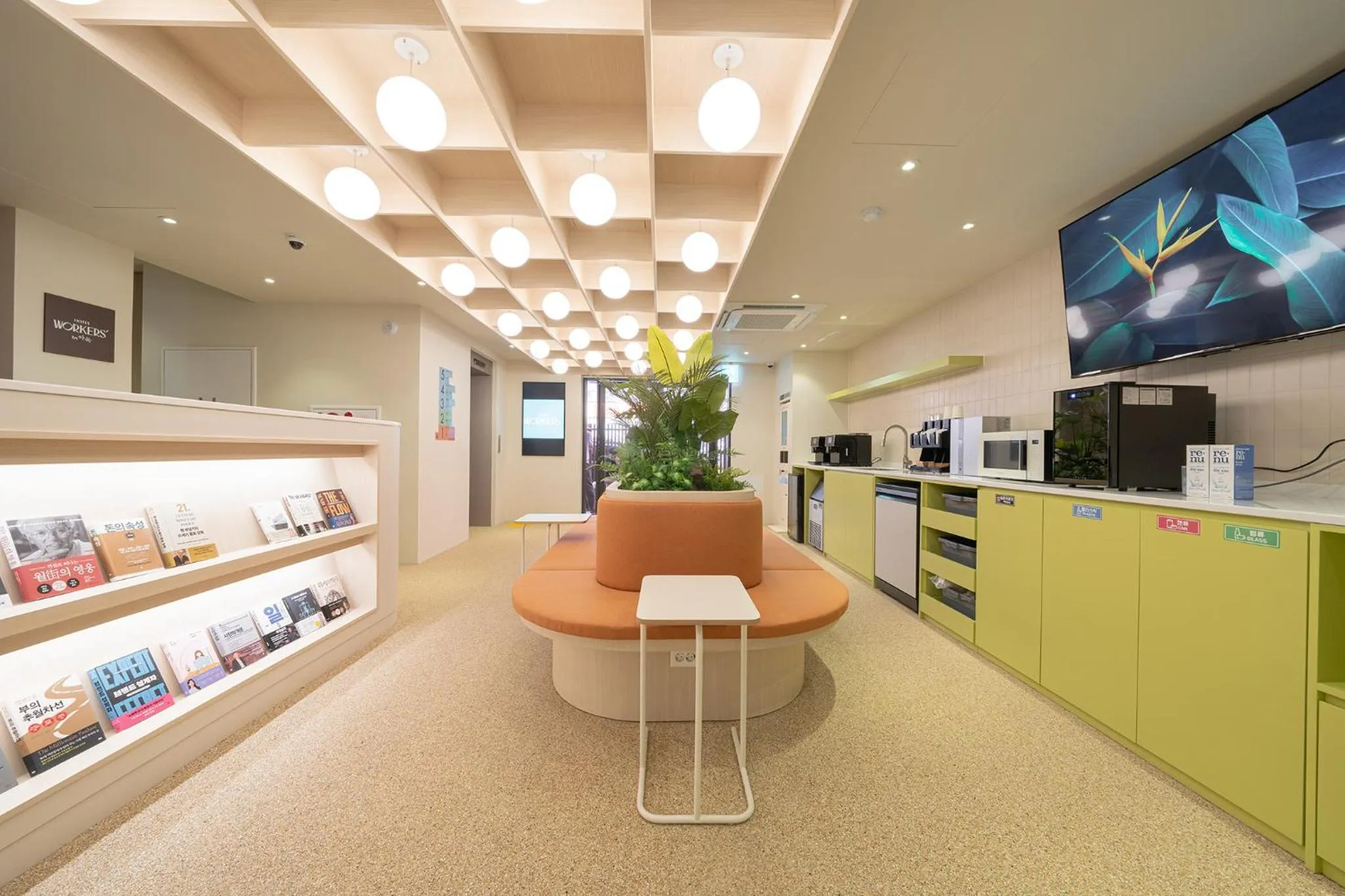 Area and facilities in Workers Hotel Ansan by Aank