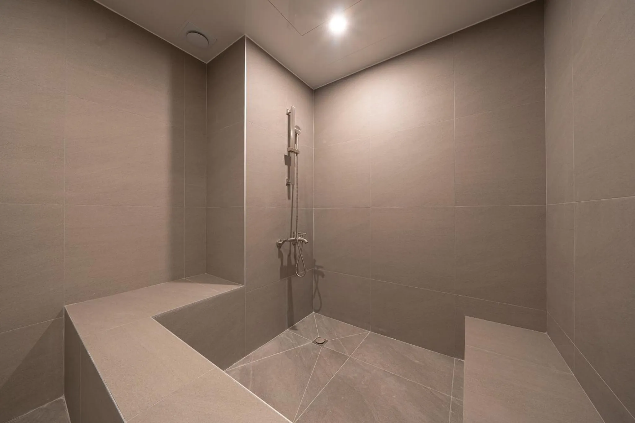 Shower in Workers Hotel Ansan by Aank