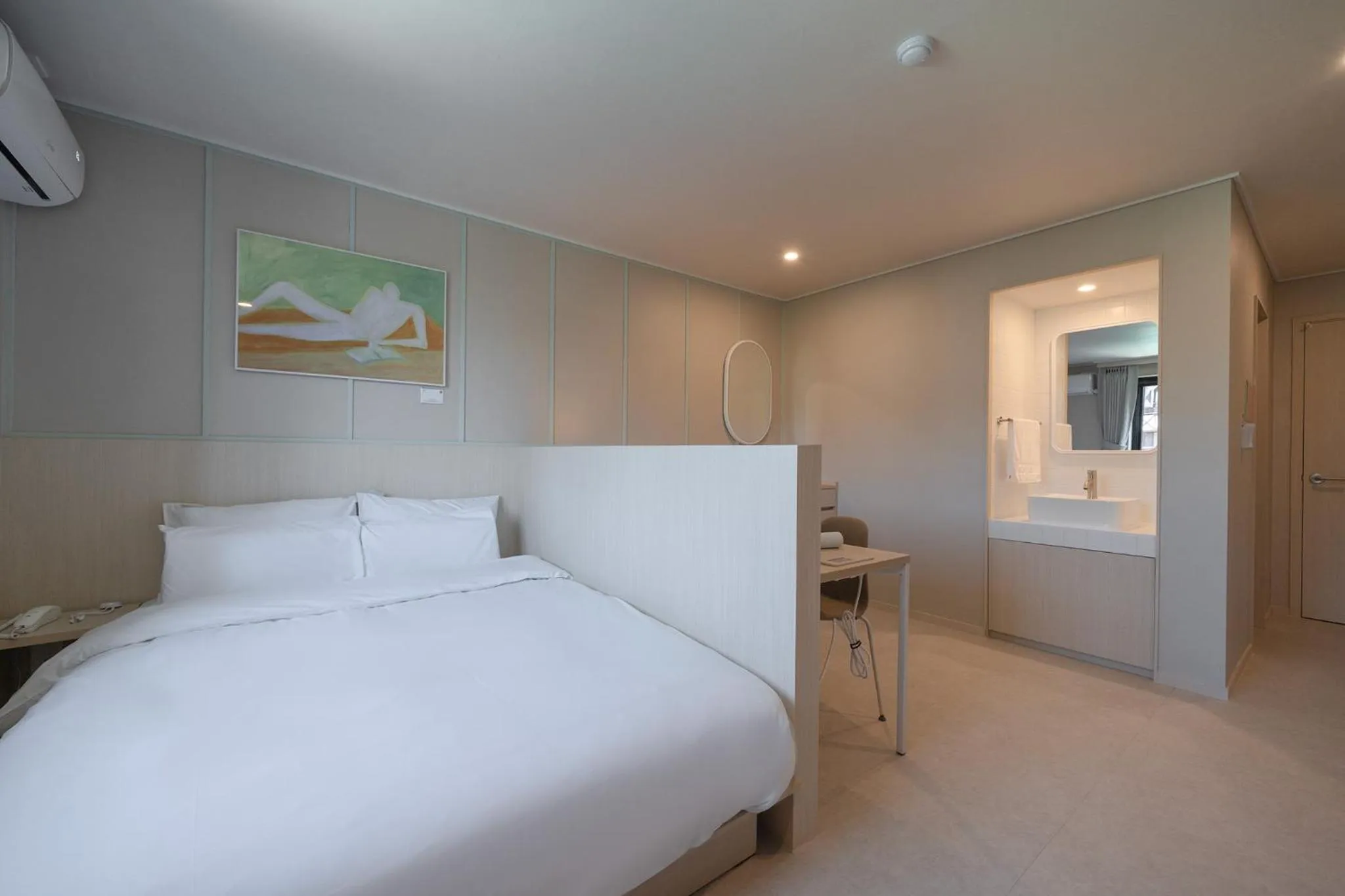 Bed in Workers Hotel Ansan by Aank