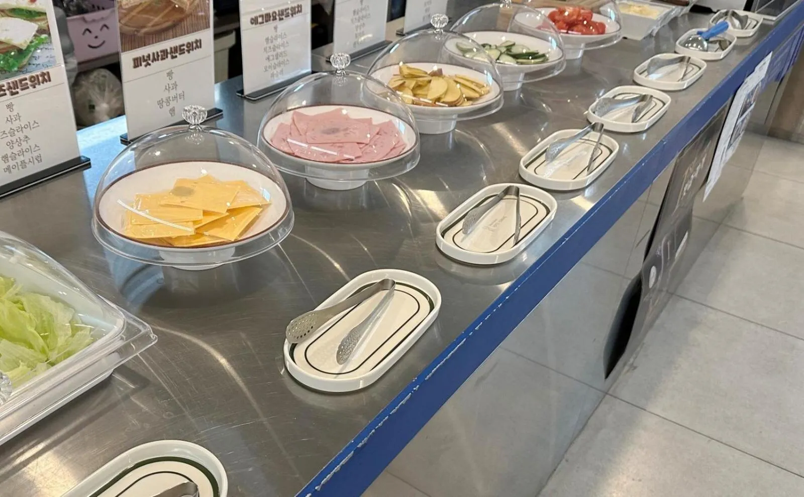 Breakfast in Workers Hotel Ansan by Aank