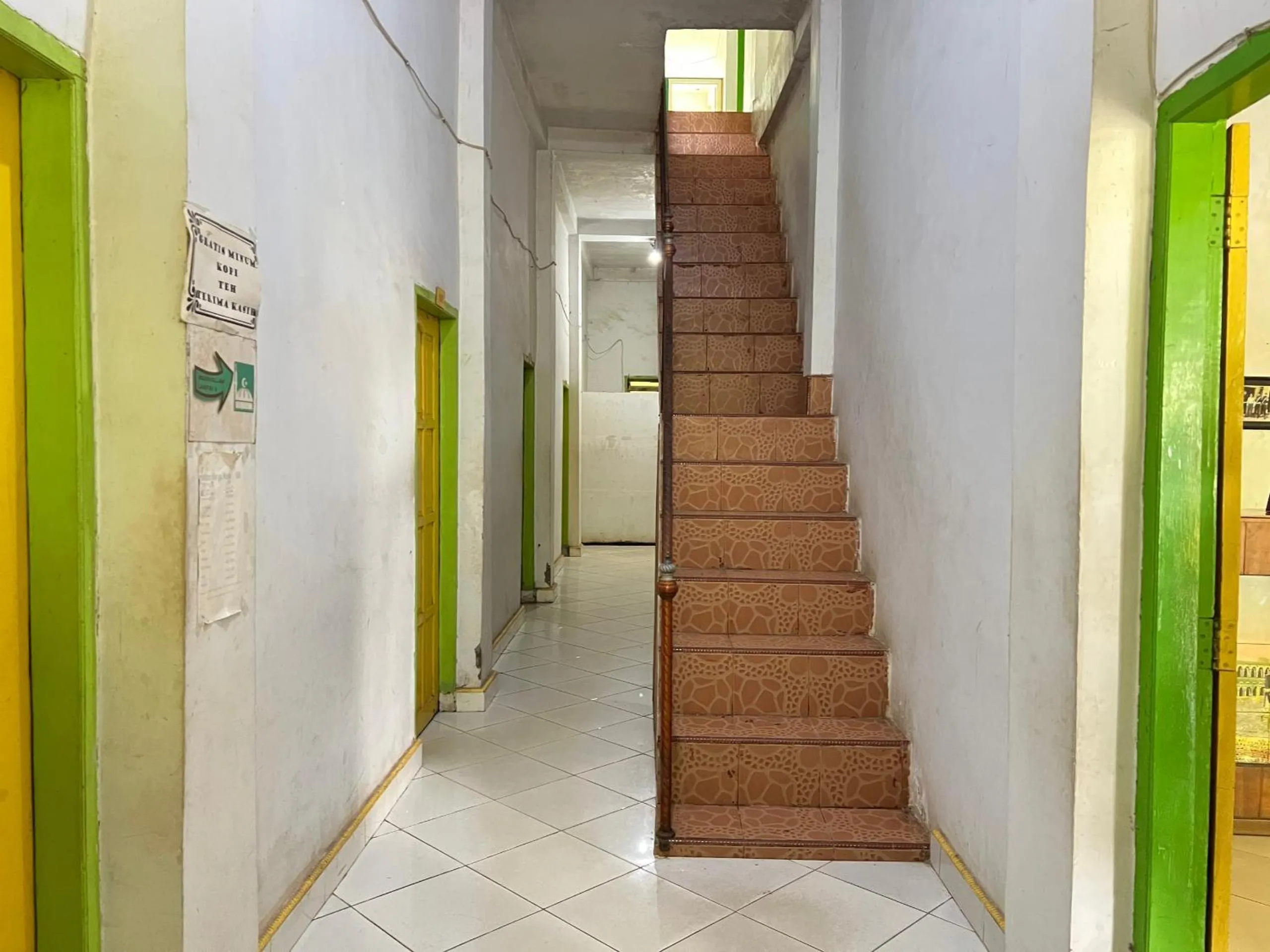 Lobby or reception in Hotel O Wisma Aliyah Near Sidrap