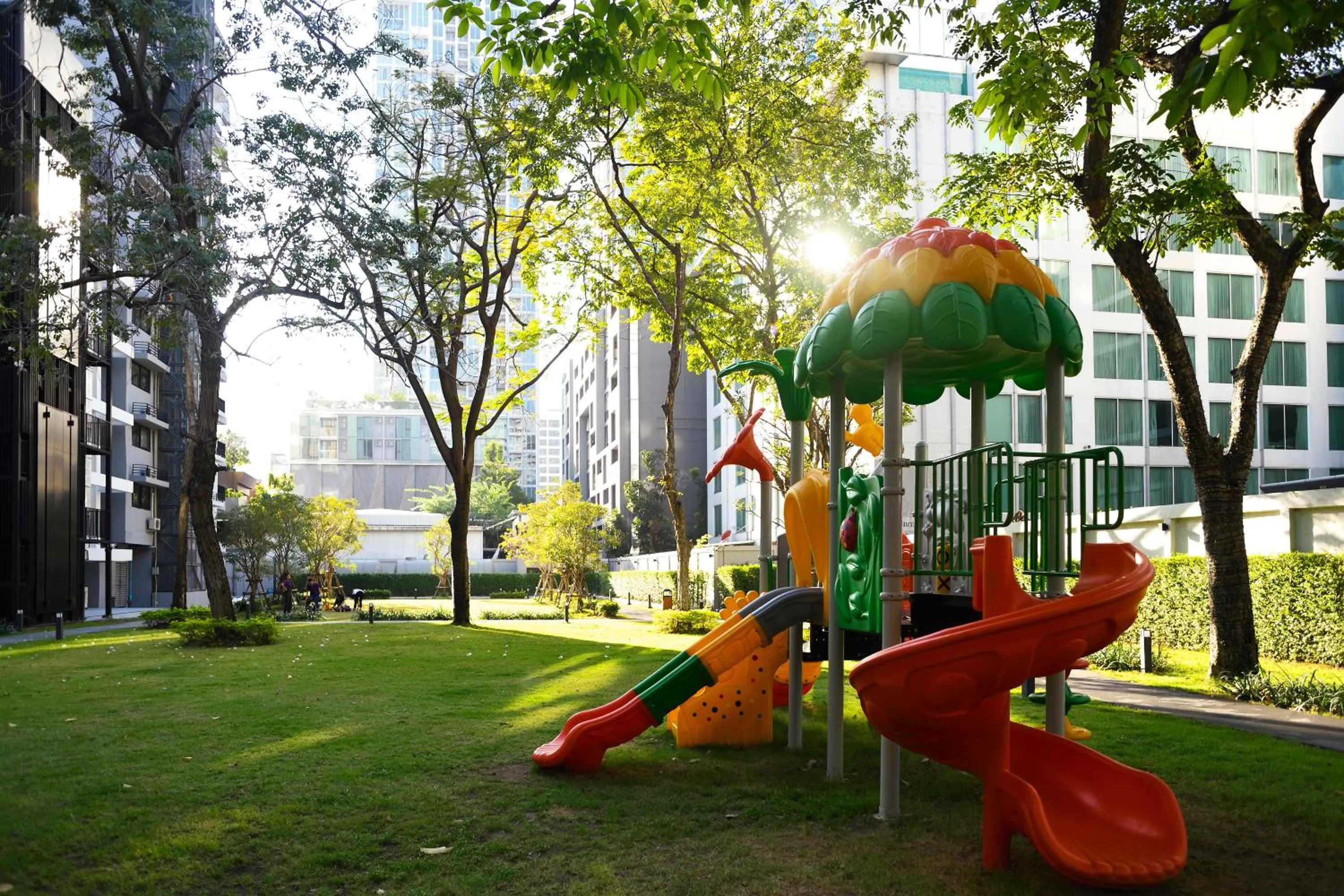 Day in Floral Court Hotel & Residence Sukhumvit 13