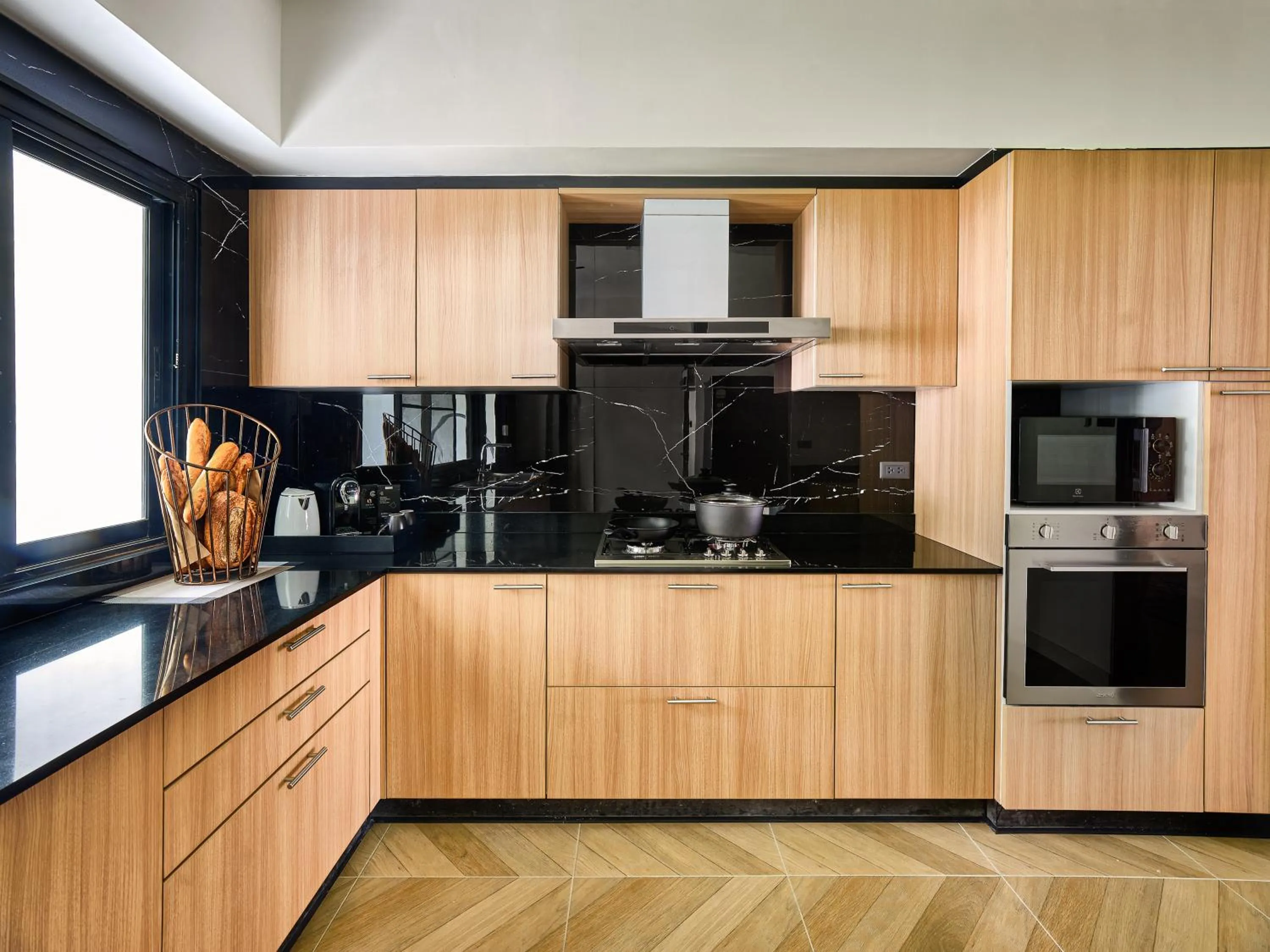 Coffee/tea facilities in Floral Court Hotel & Residence Sukhumvit 13